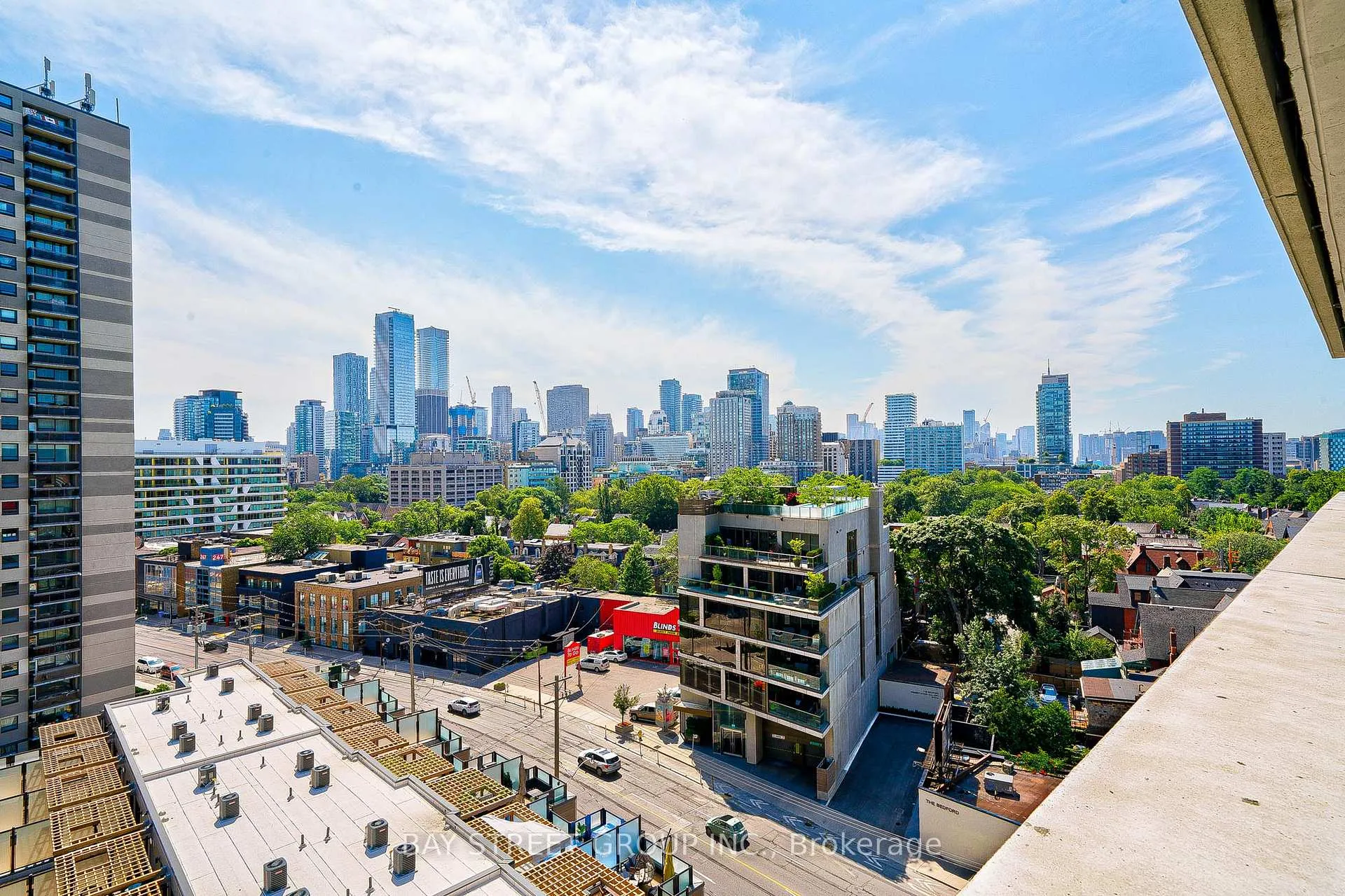 Photo 4 of Unit 905, 181 Bedford Road, Toronto, The Annex — HOMEH