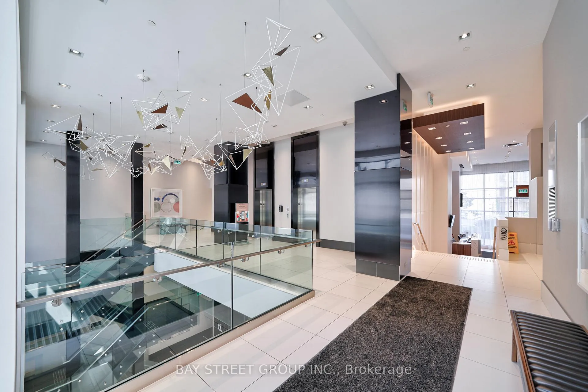 Photo 5 of Unit 905, 181 Bedford Road, Toronto, The Annex — HOMEH