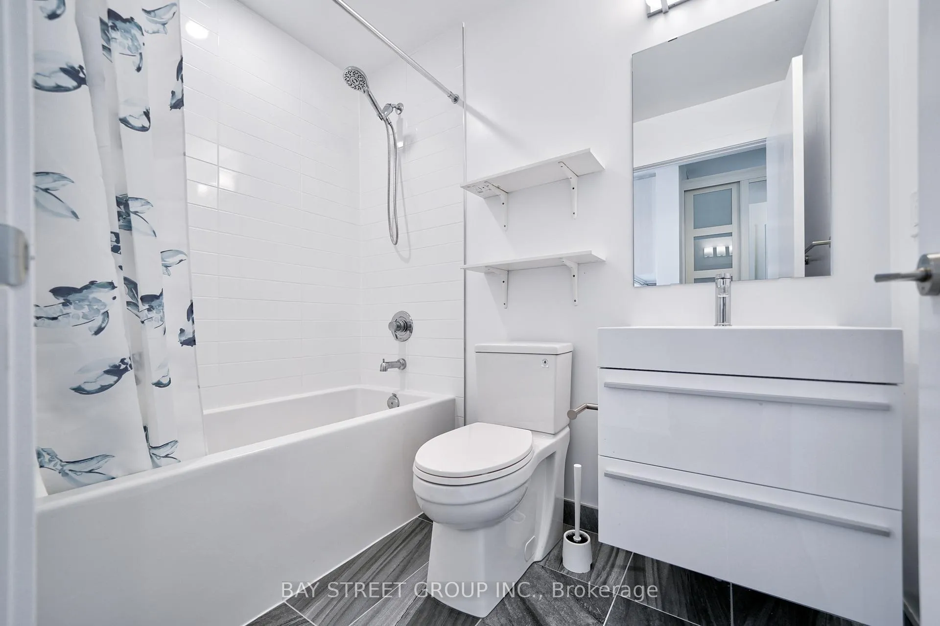 Photo 11 of Unit 905, 181 Bedford Road, Toronto, The Annex — HOMEH