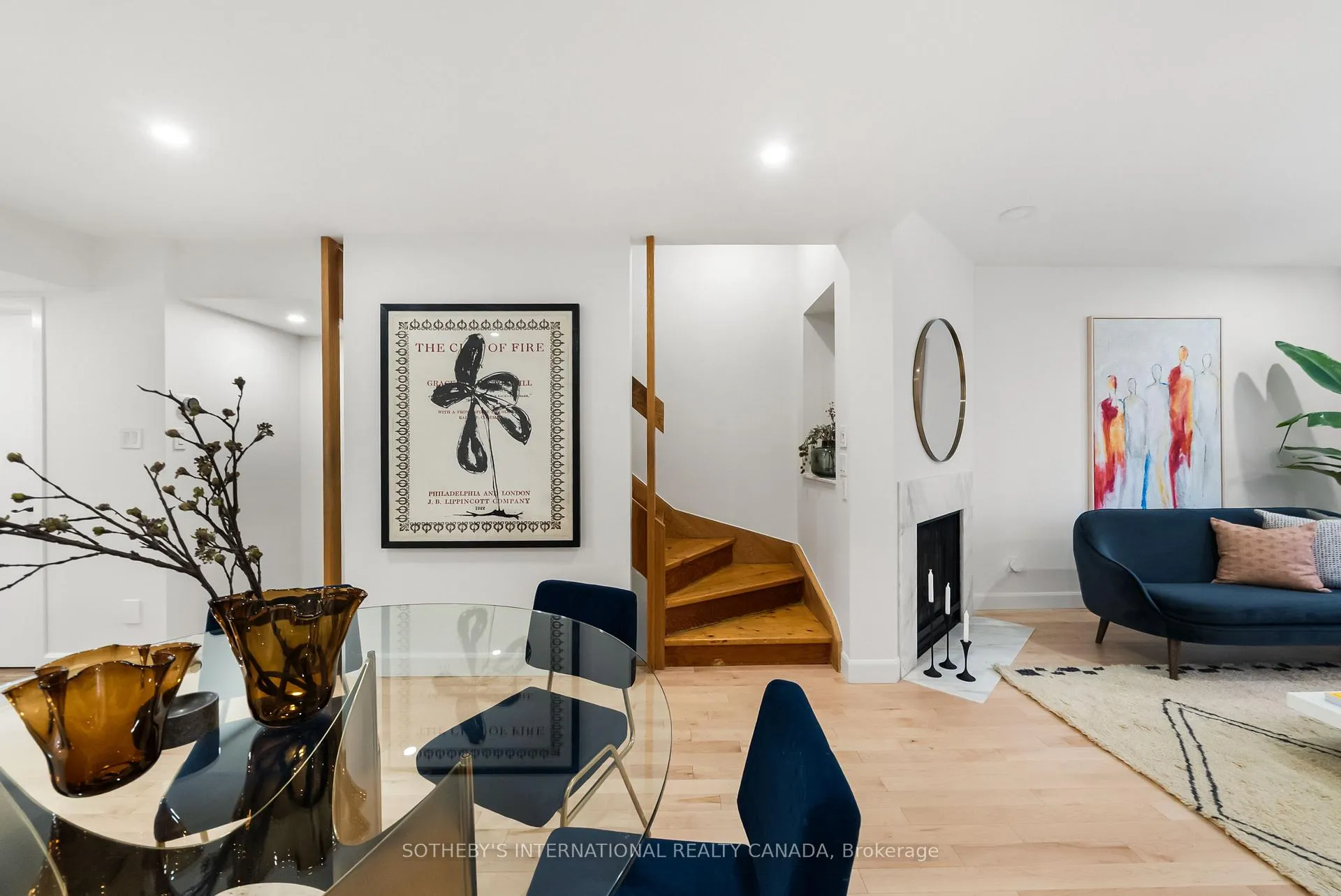 Photo 4 of 111A Alcorn Avenue, Toronto, Yonge-St. Clair — HOMEH
