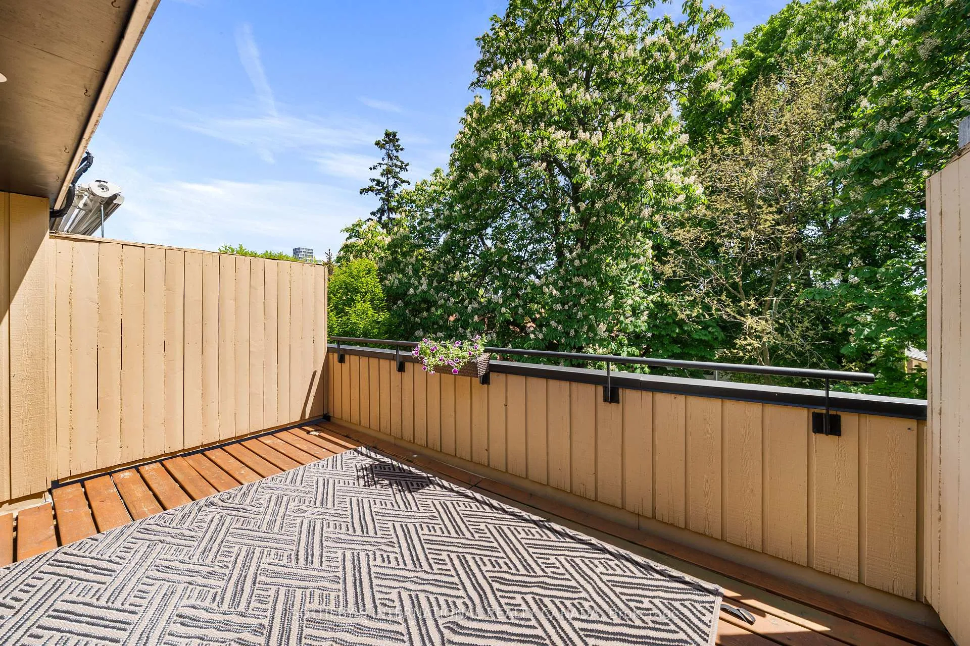 Photo 32 of 111A Alcorn Avenue, Toronto, Yonge-St. Clair — HOMEH
