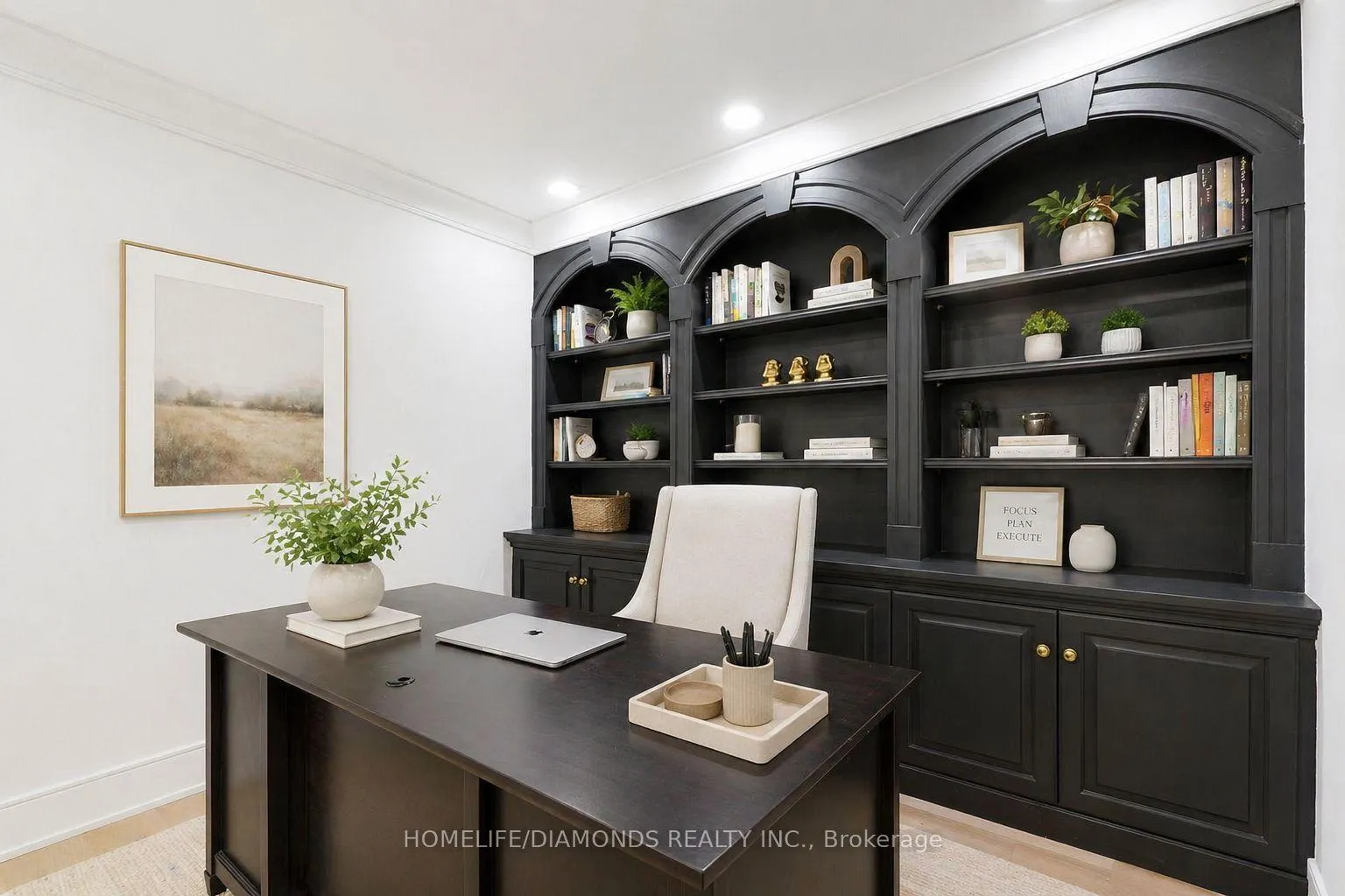 Photo 20 of 47 Ridge Point Drive, St. Catharines, Burleigh Hill — HOMEH