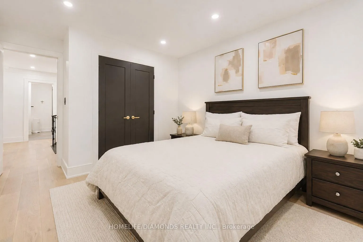 Photo 32 of 47 Ridge Point Drive, St. Catharines, Burleigh Hill — HOMEH
