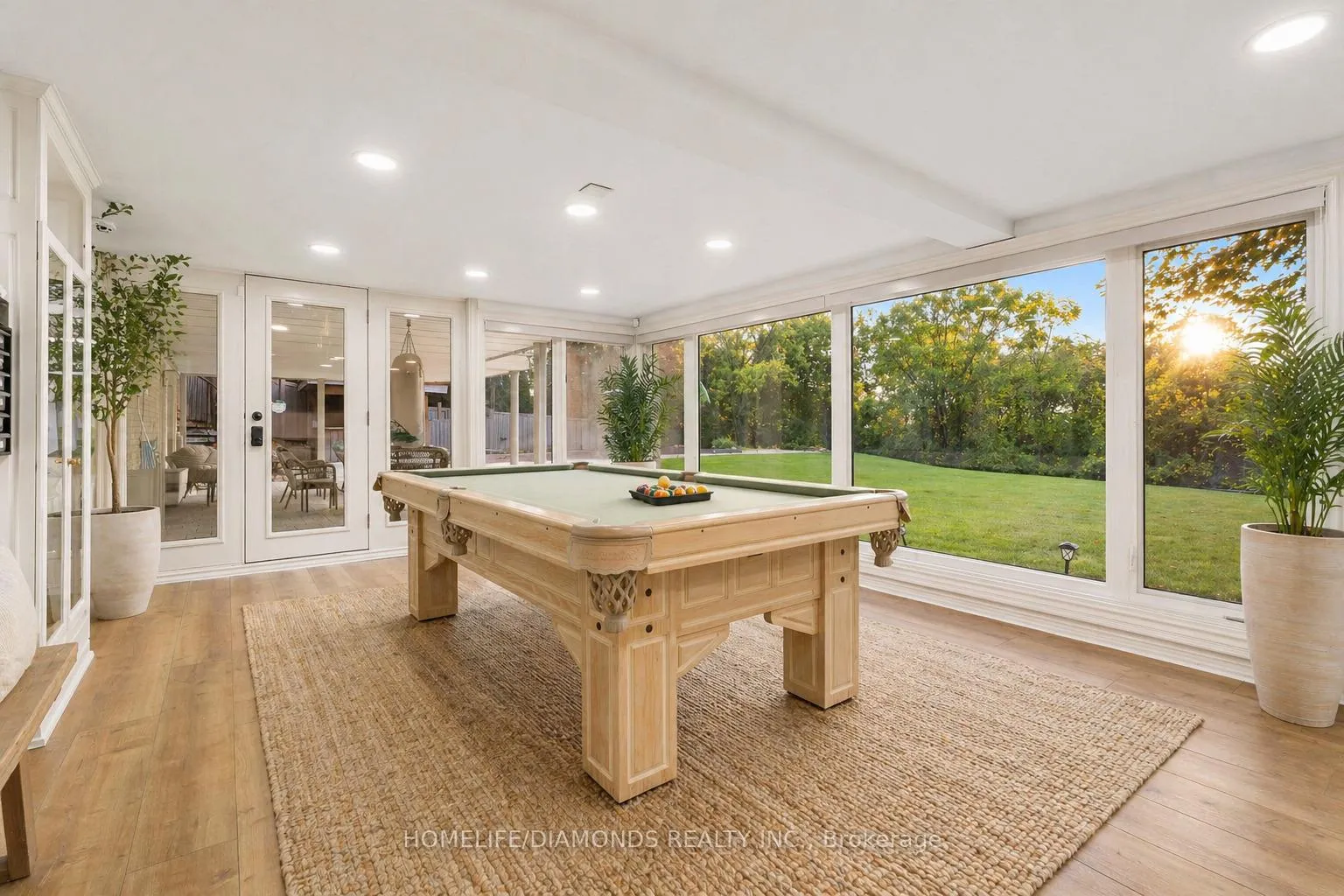 Photo 43 of 47 Ridge Point Drive, St. Catharines, Burleigh Hill — HOMEH