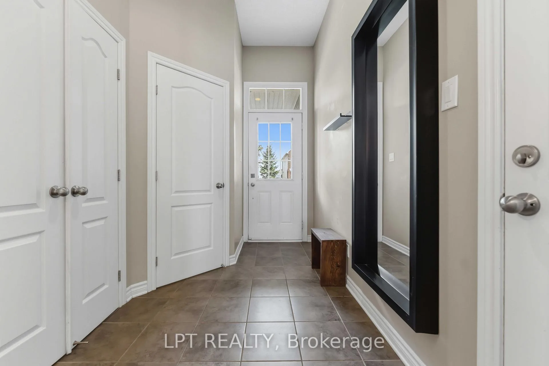Photo 2 of 321 Kingbrook Drive, Ottawa, Kanata - Bridlewood — HOMEH