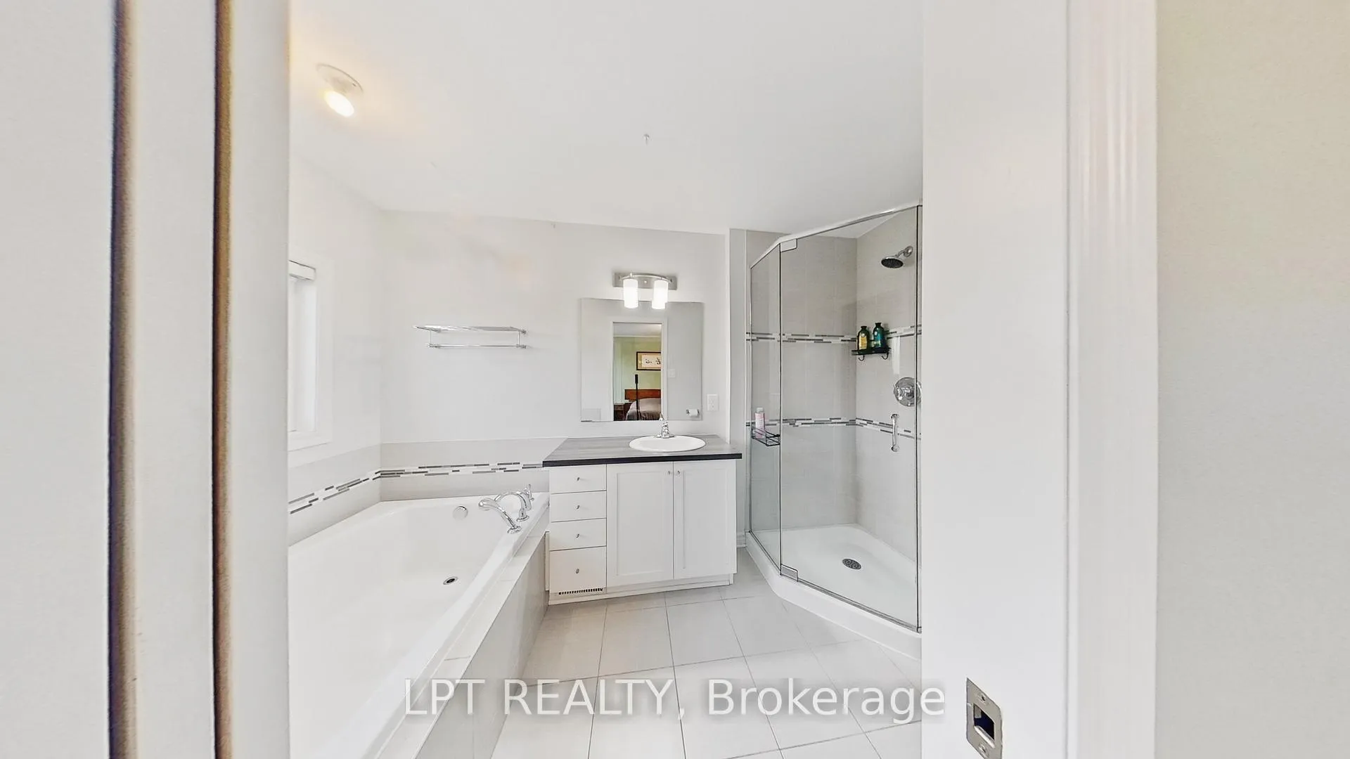 Photo 14 of 321 Kingbrook Drive, Ottawa, Kanata - Bridlewood — HOMEH