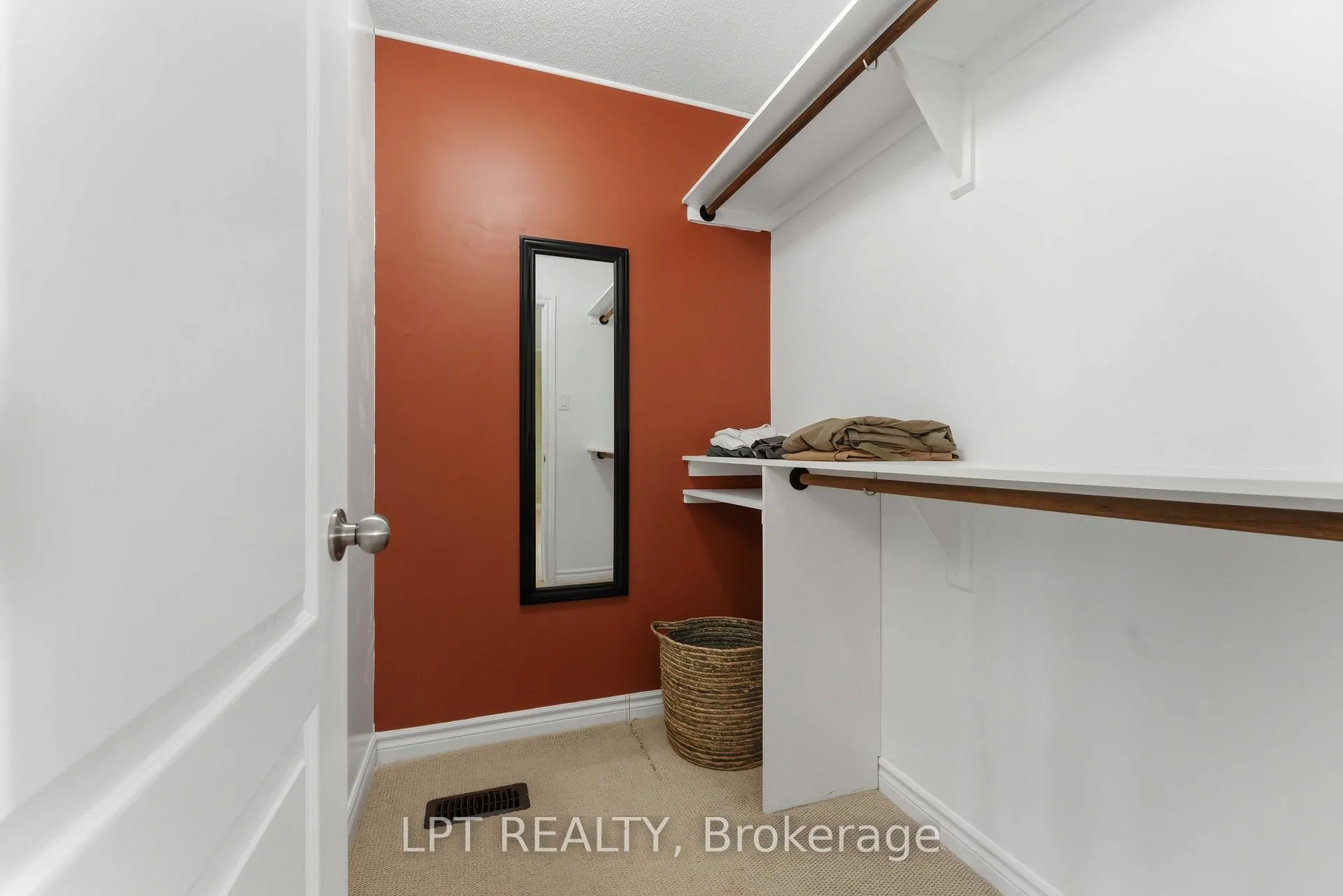 Photo 15 of 321 Kingbrook Drive, Ottawa, Kanata - Bridlewood — HOMEH