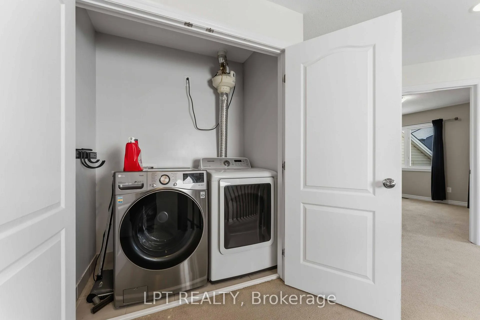 Photo 21 of 321 Kingbrook Drive, Ottawa, Kanata - Bridlewood — HOMEH