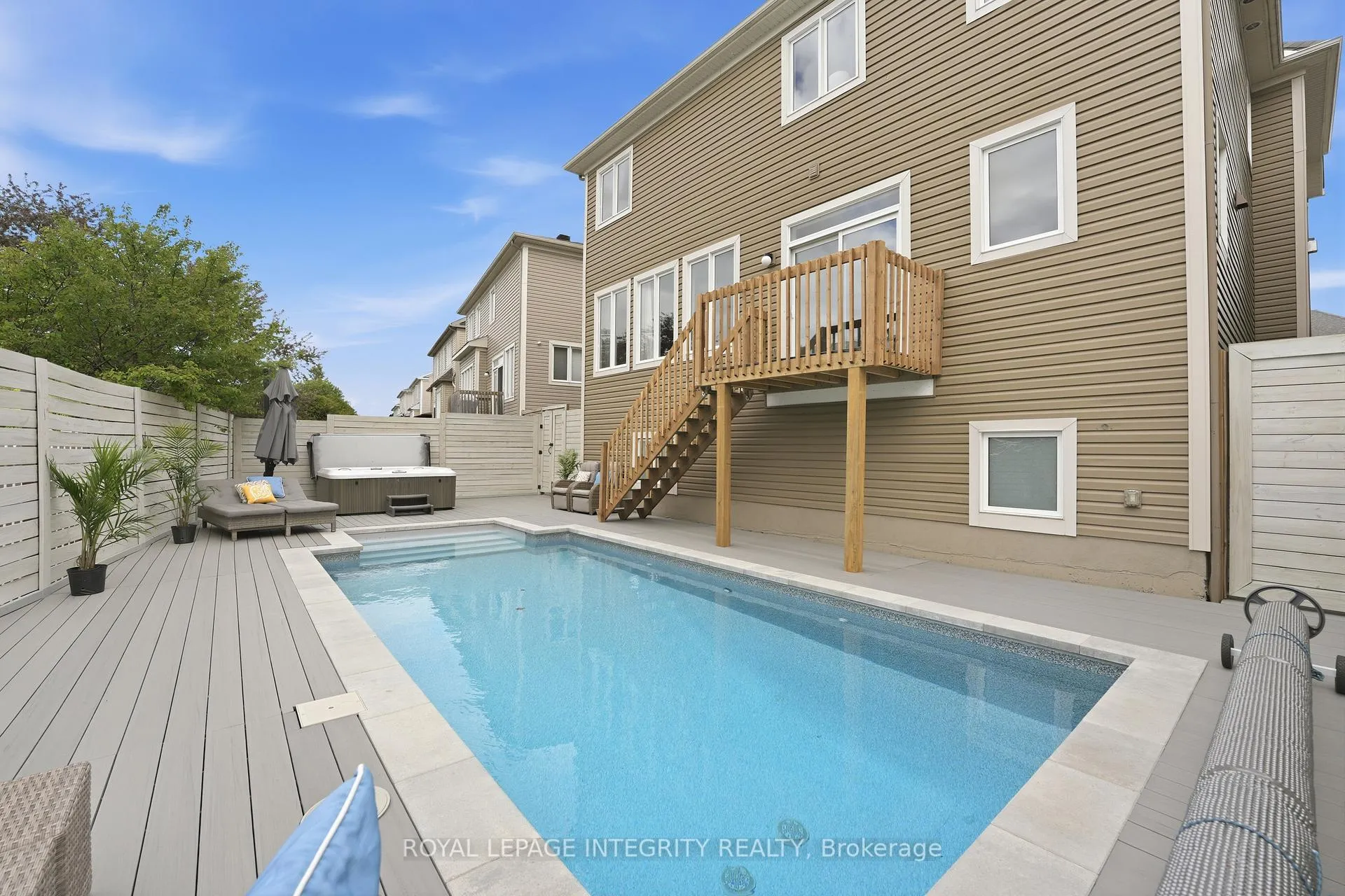 Photo 38 of 102 Lily Pond Street, Ottawa, Kanata - Emerald Meadows/Trailwest — HOMEH