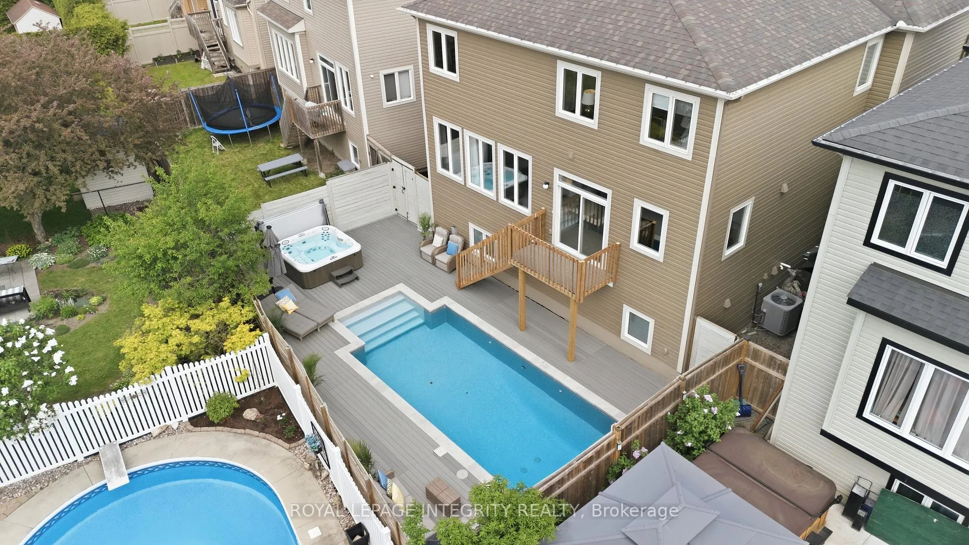 Photo 40 of 102 Lily Pond Street, Ottawa, Kanata - Emerald Meadows/Trailwest — HOMEH