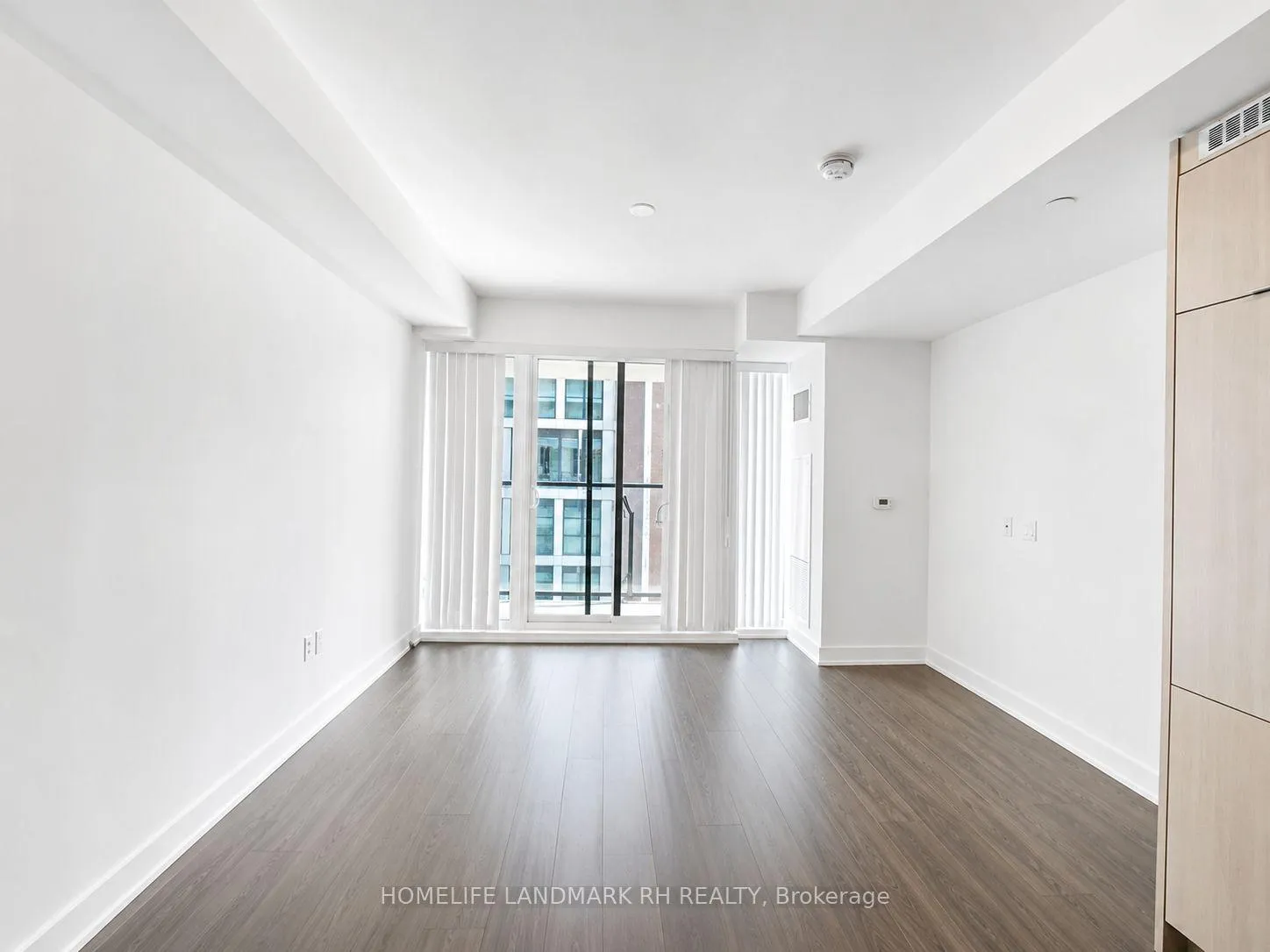 Photo 3 of Unit 3103, 115 Blue Jays Way, Toronto, Waterfront Communities — HOMEH