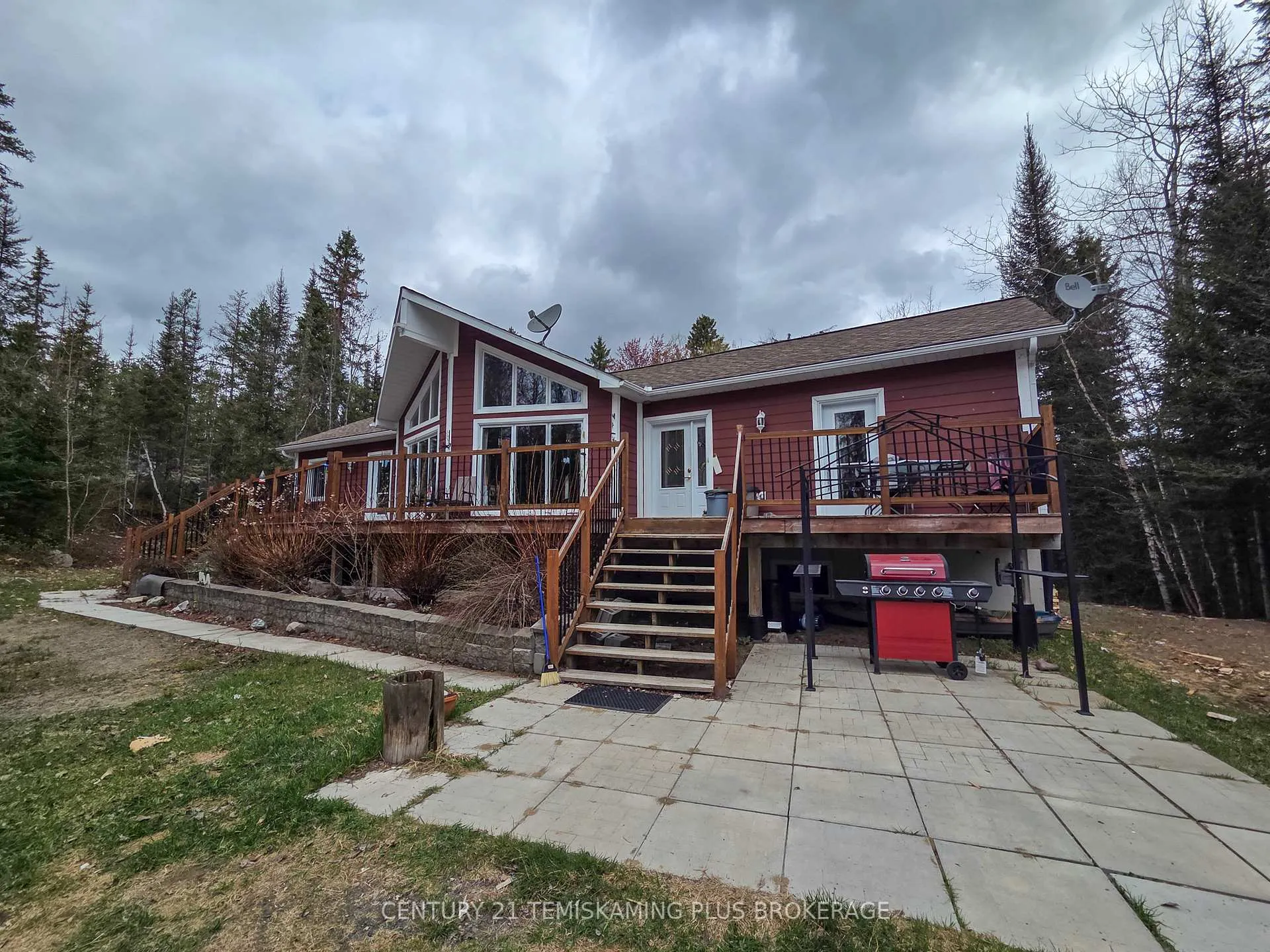 Front of 488011 Chamberlain 6 Road