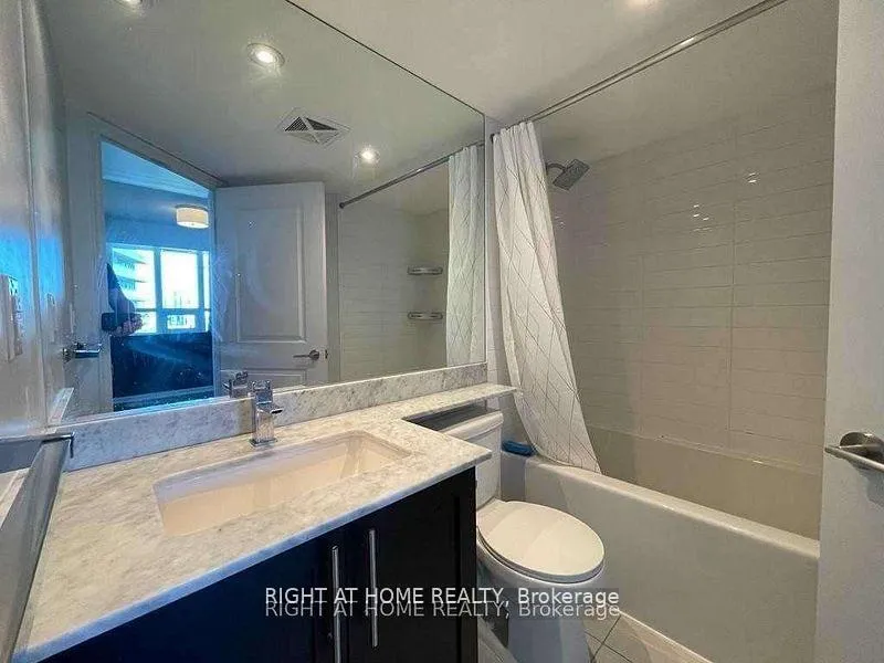 Photo 9 of Unit 1403, 125 Western Battery Road, Toronto, Niagara — HOMEH