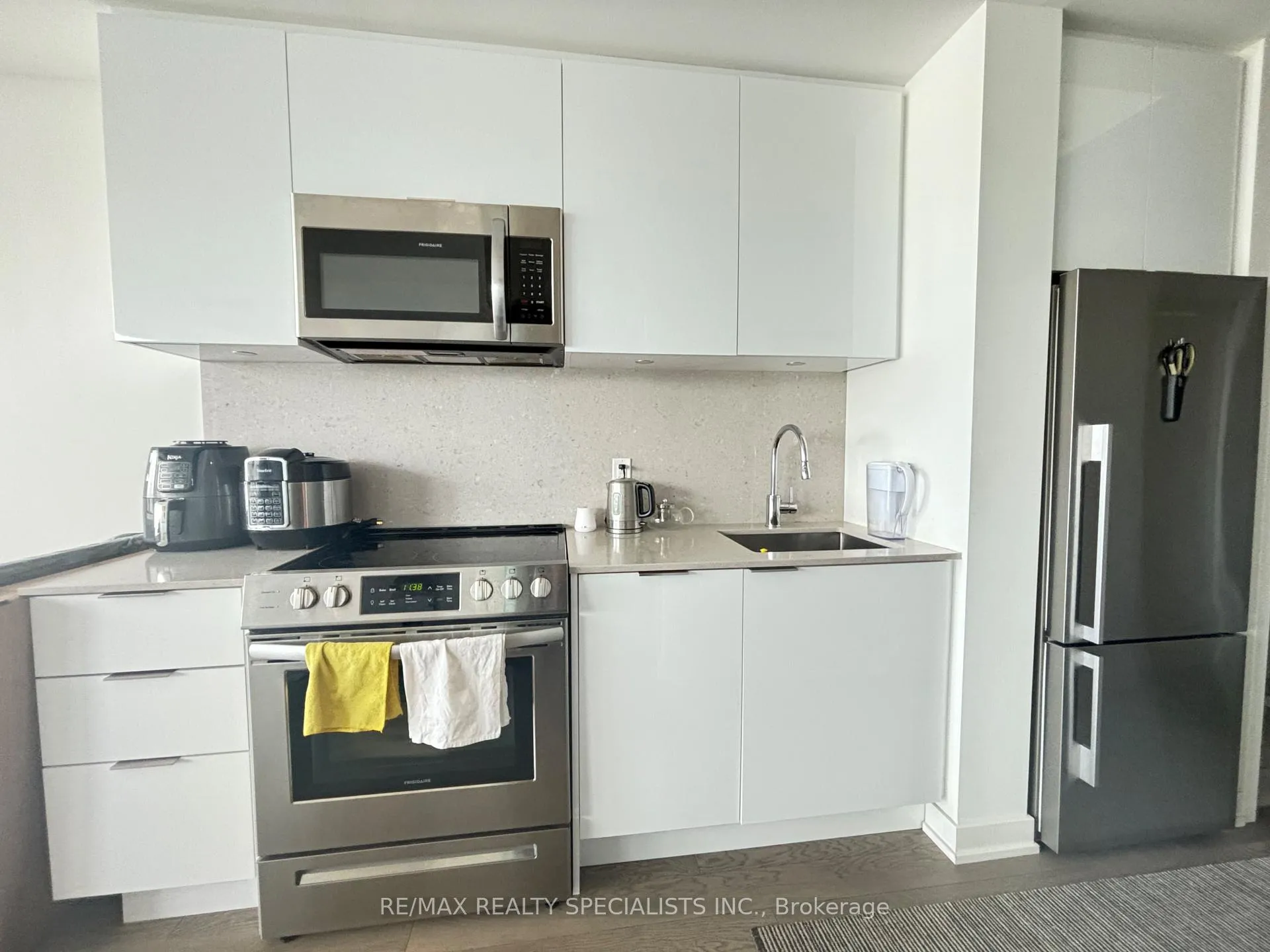 Photo 6 of Unit 3214, 25 Richmond Street E, Toronto, Church-Yonge Corridor — HOMEH