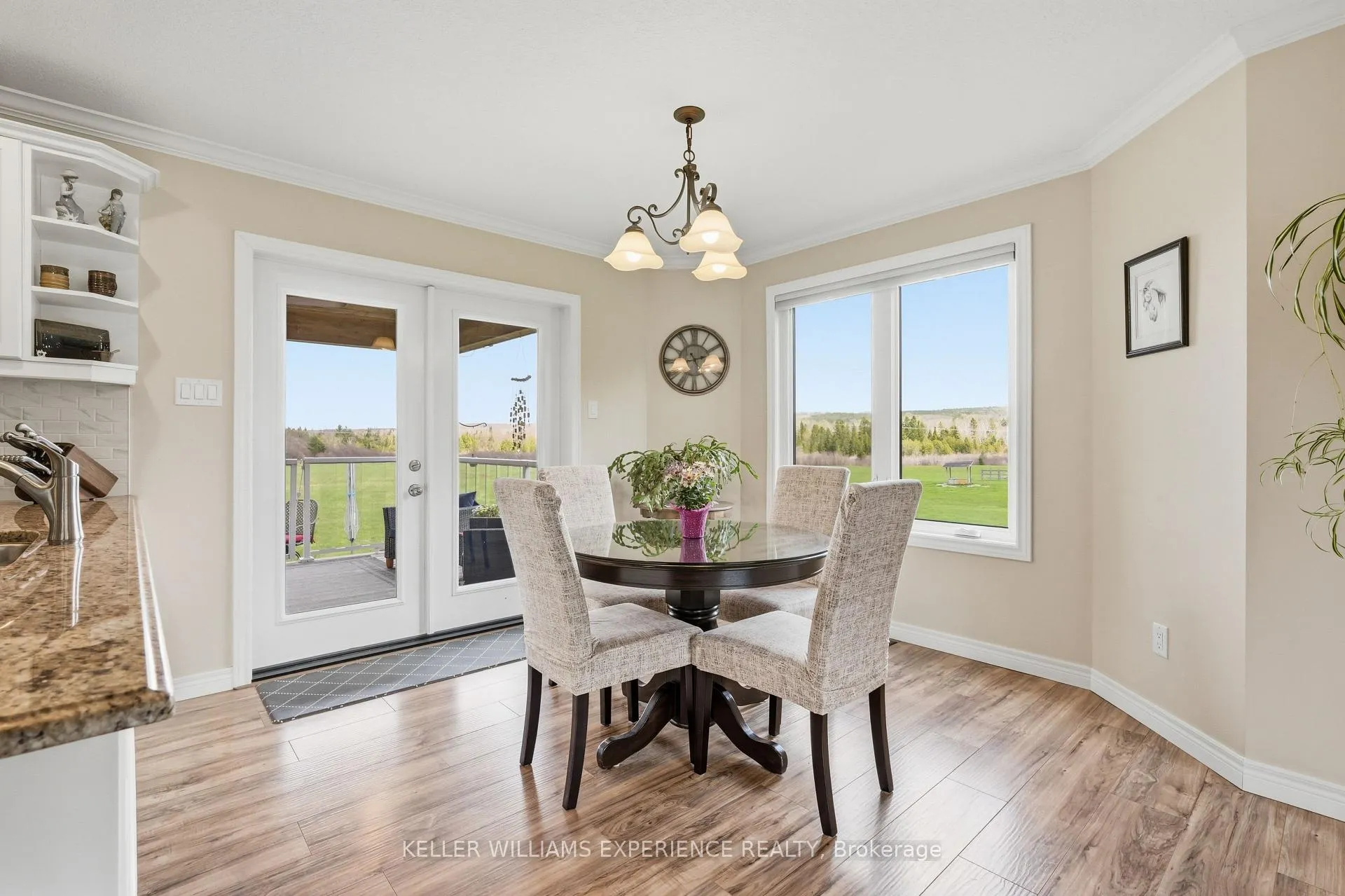 Photo 13 of 5733 Line 4 N, Oro-Medonte, Rural Oro-Medonte — HOMEH