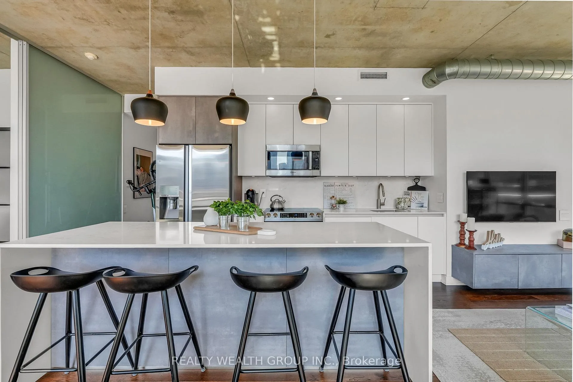 Photo 7 of Unit 706, 33 Mill Street, Toronto, Waterfront Communities — HOMEH