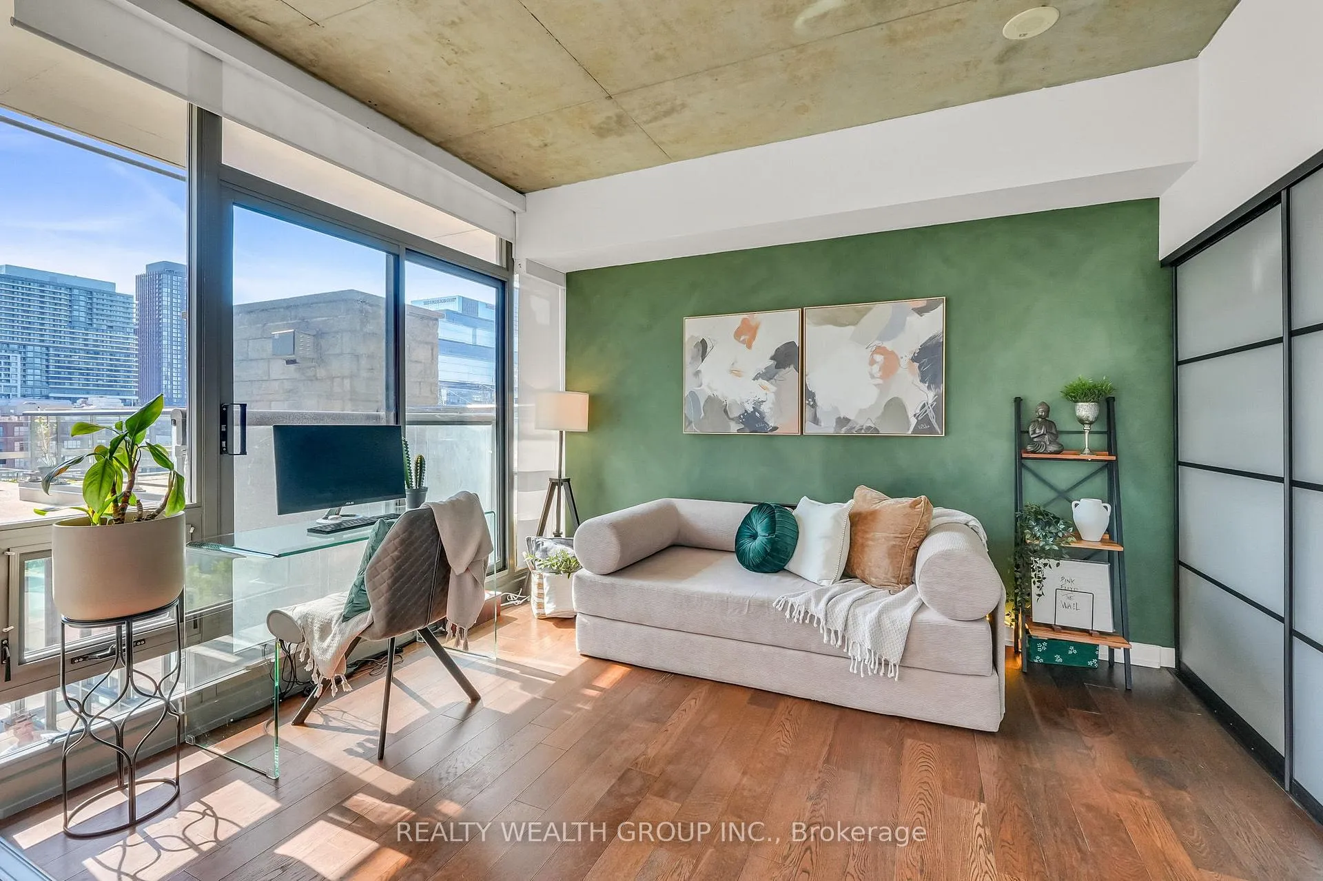 Photo 10 of Unit 706, 33 Mill Street, Toronto, Waterfront Communities — HOMEH