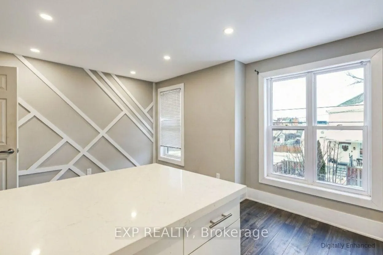 Photo 11 of 27 Ashley Street, Hamilton, Landsdale — HOMEH