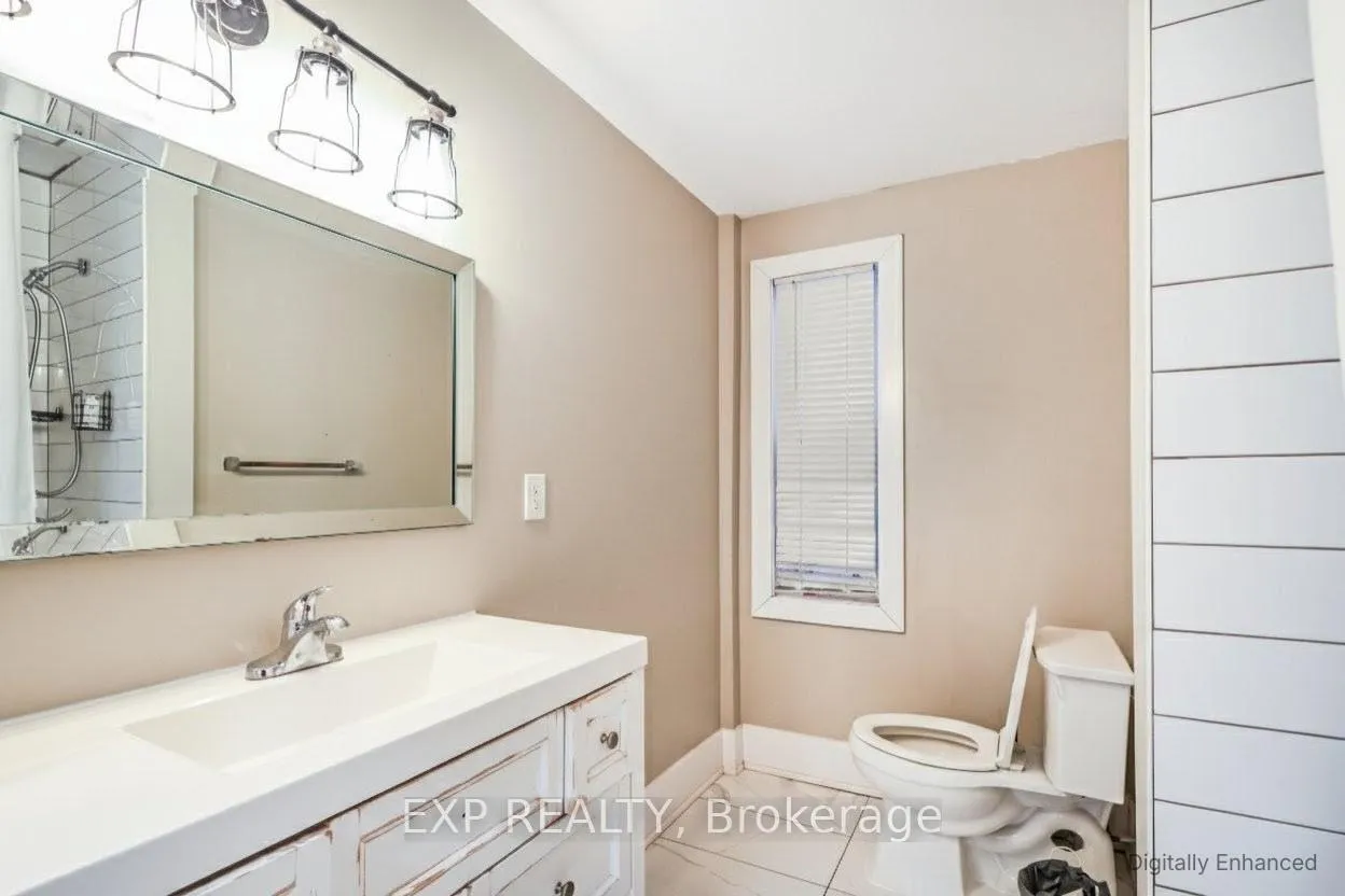 Photo 12 of 27 Ashley Street, Hamilton, Landsdale — HOMEH