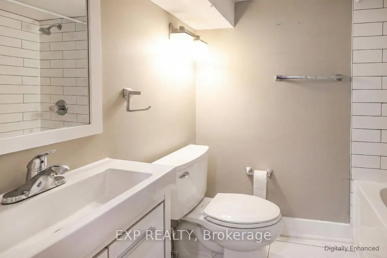 Photo 20 of 27 Ashley Street, Hamilton, Landsdale — HOMEH