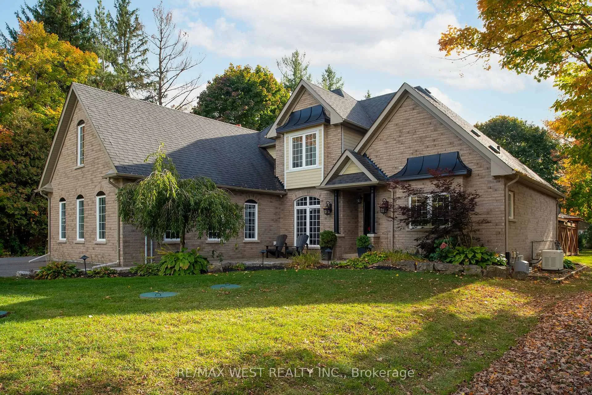 Photo 1 of 252 Main Street, Erin — HOMEH