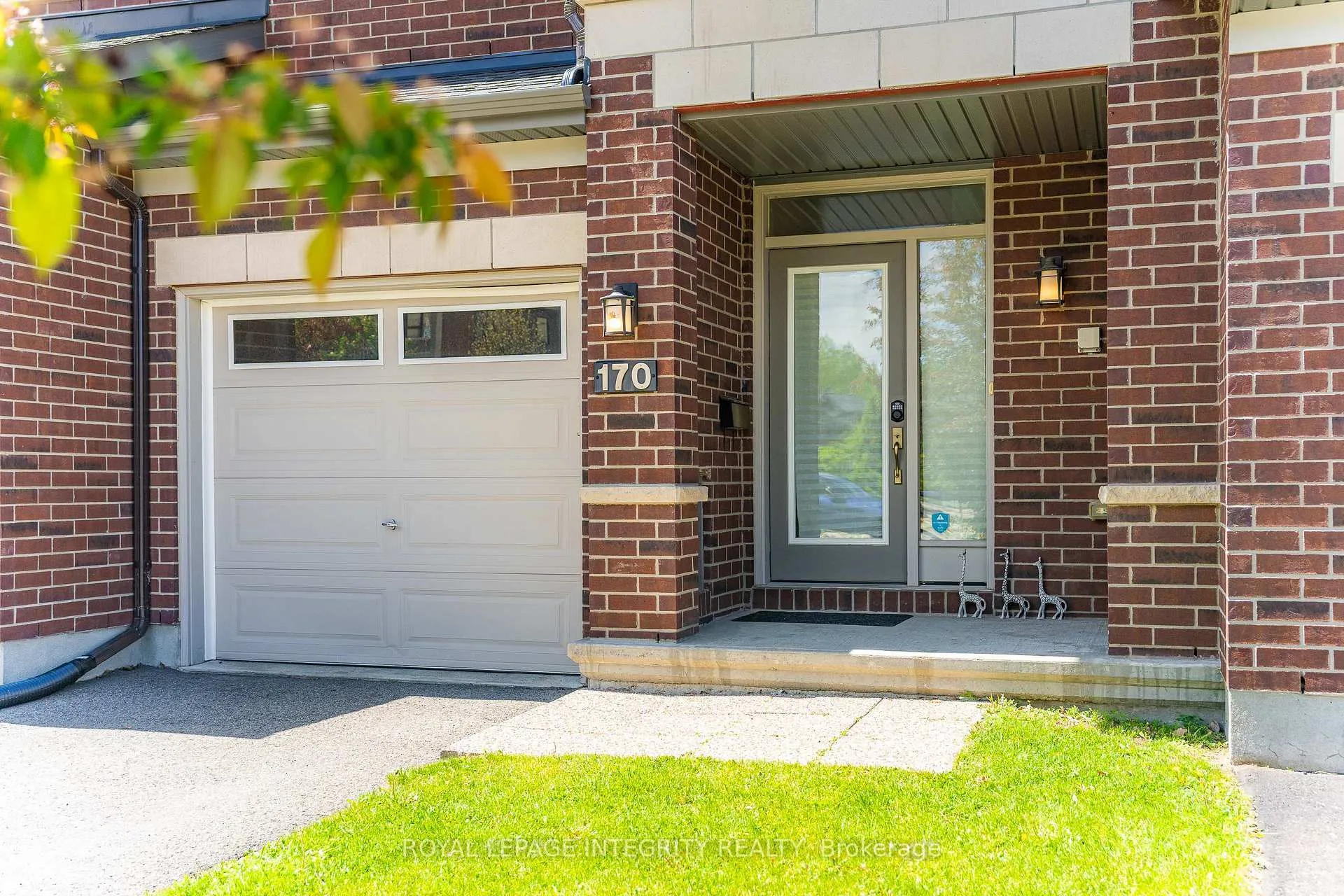 Photo 3 of 170 Larimar Circle, Ottawa, Riverside South/Gloucester Glen — HOMEH