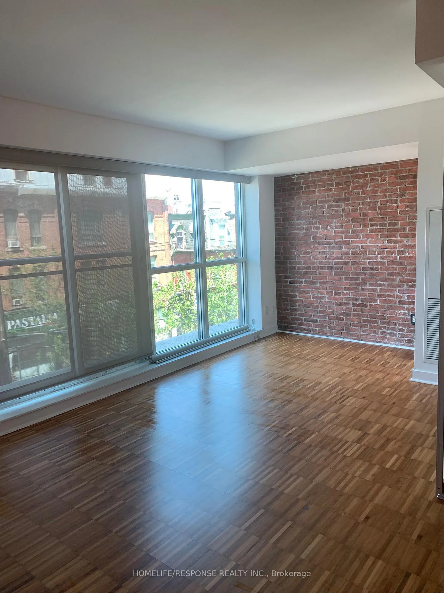 Photo 4 of Unit 312, 1169 Queen Street W, Toronto, Little Portugal — HOMEH