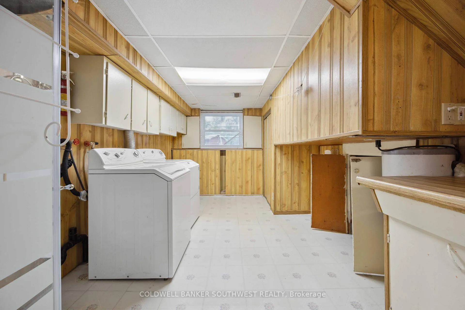 Photo 20 of 1060 Camelot Crescent, Sarnia — HOMEH