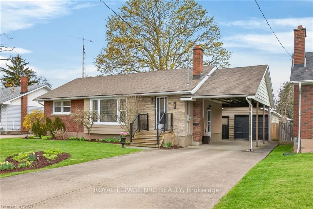 Photo 2 of 7 Coral Drive, St. Catharines, Lakeshore — HOMEH