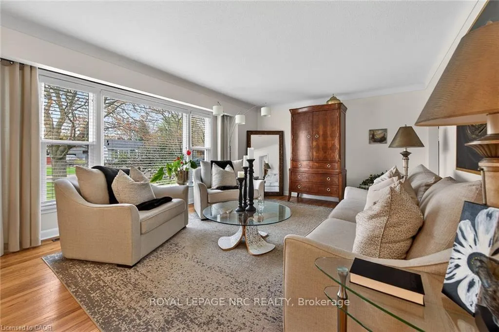 Photo 13 of 7 Coral Drive, St. Catharines, Lakeshore — HOMEH