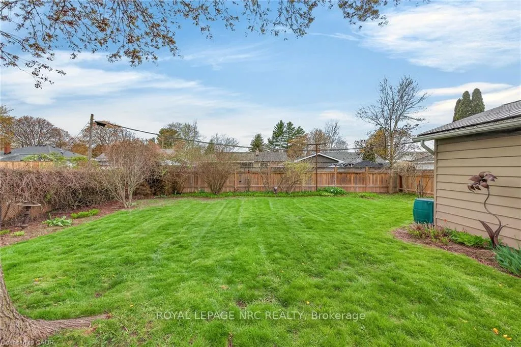 Photo 33 of 7 Coral Drive, St. Catharines, Lakeshore — HOMEH