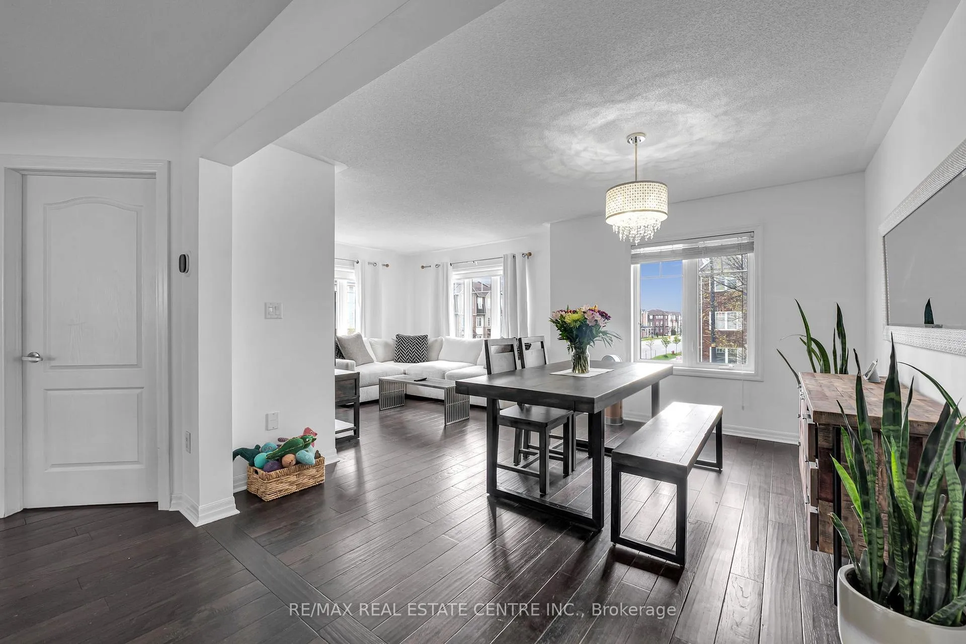 Photo 19 of 123 Bevington Road, Brampton, Northwest Brampton — HOMEH