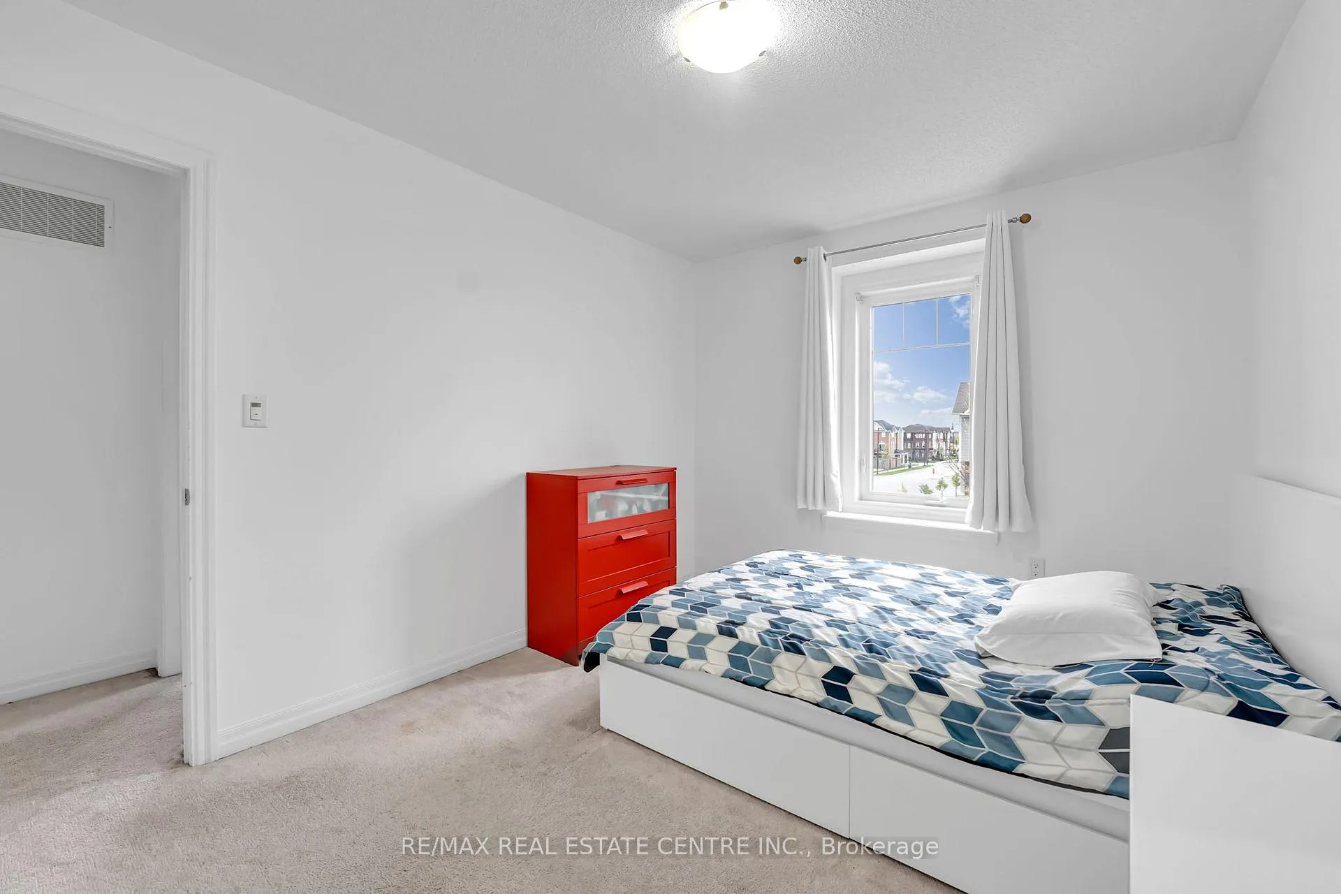 Photo 45 of 123 Bevington Road, Brampton, Northwest Brampton — HOMEH