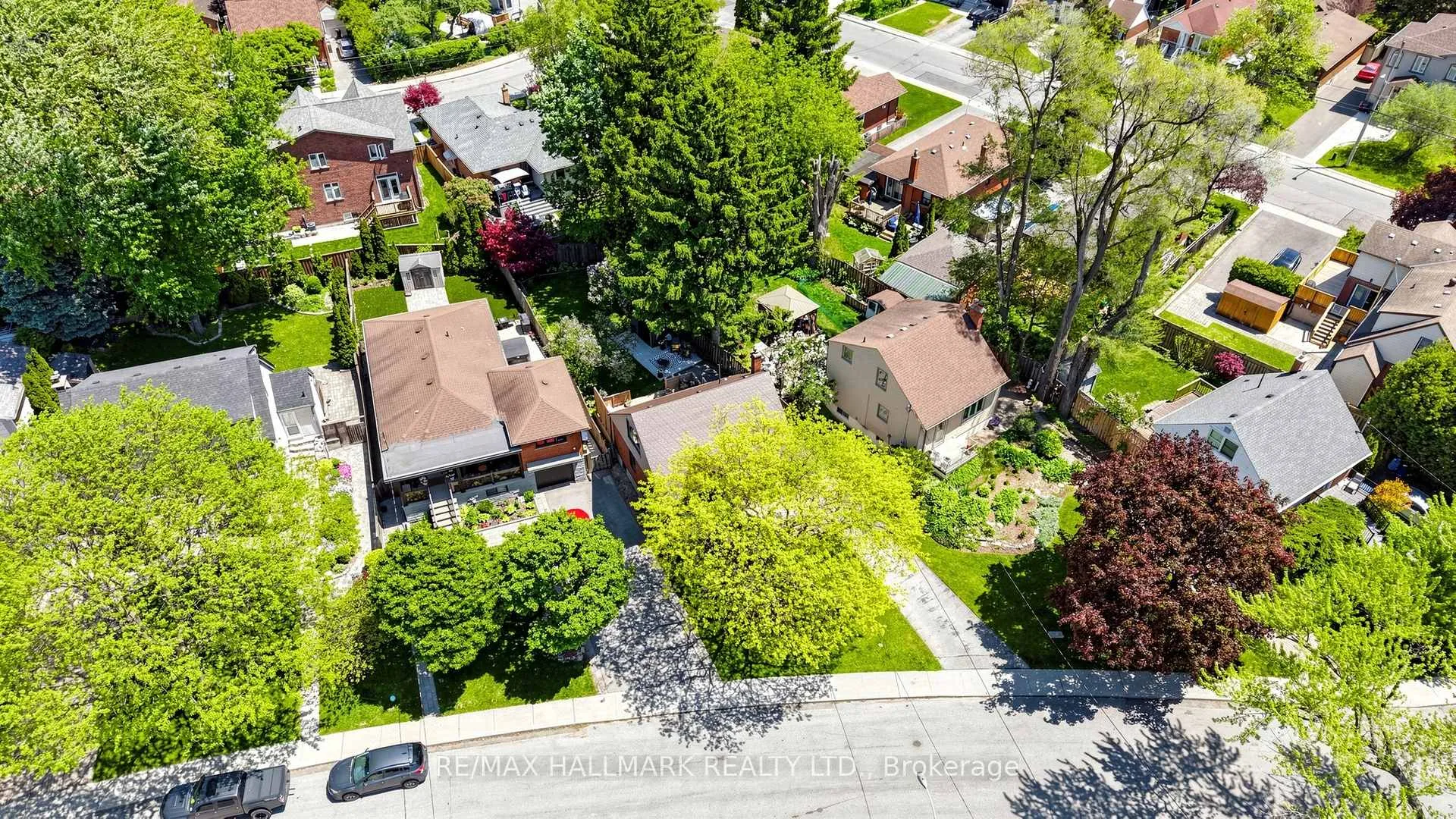 Photo 33 of 9 Squires Avenue, Toronto, O'Connor-Parkview — HOMEH