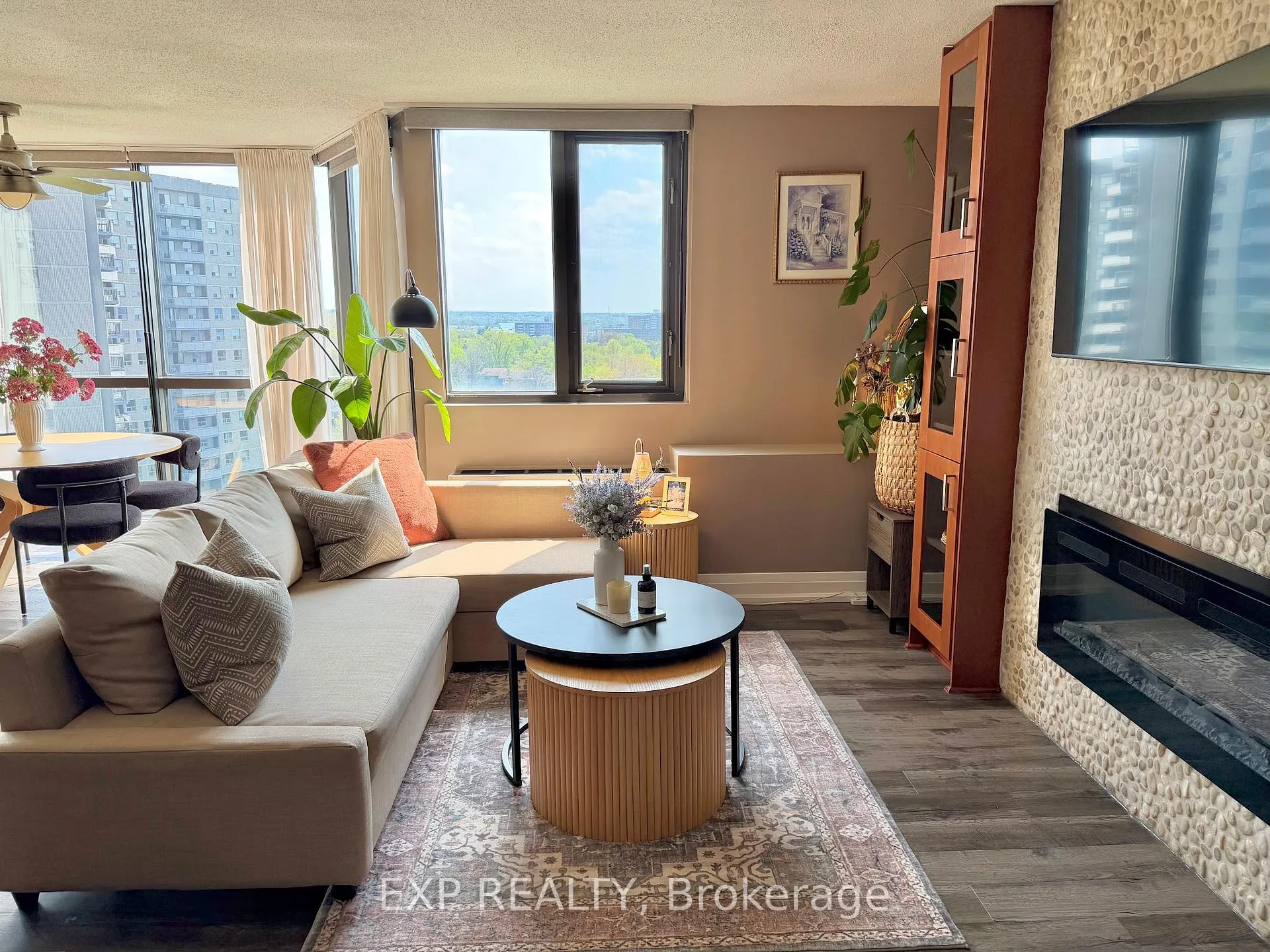 Photo 11 of Unit 1105, 2871 Richmond Road, Ottawa, Britannia Heights — HOMEH