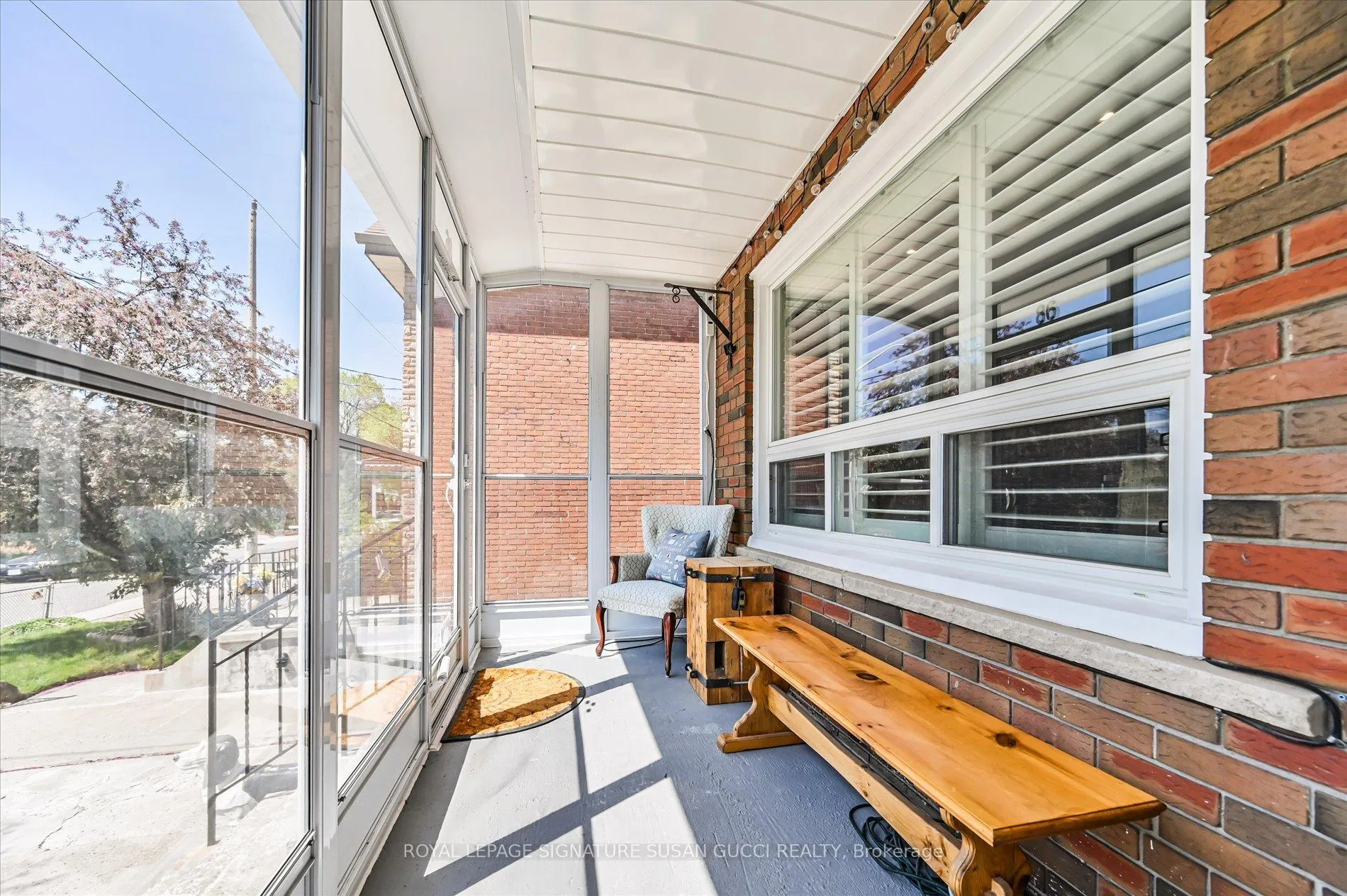 Photo 3 of 86 Barker Avenue, Toronto, Danforth Village-East York — HOMEH