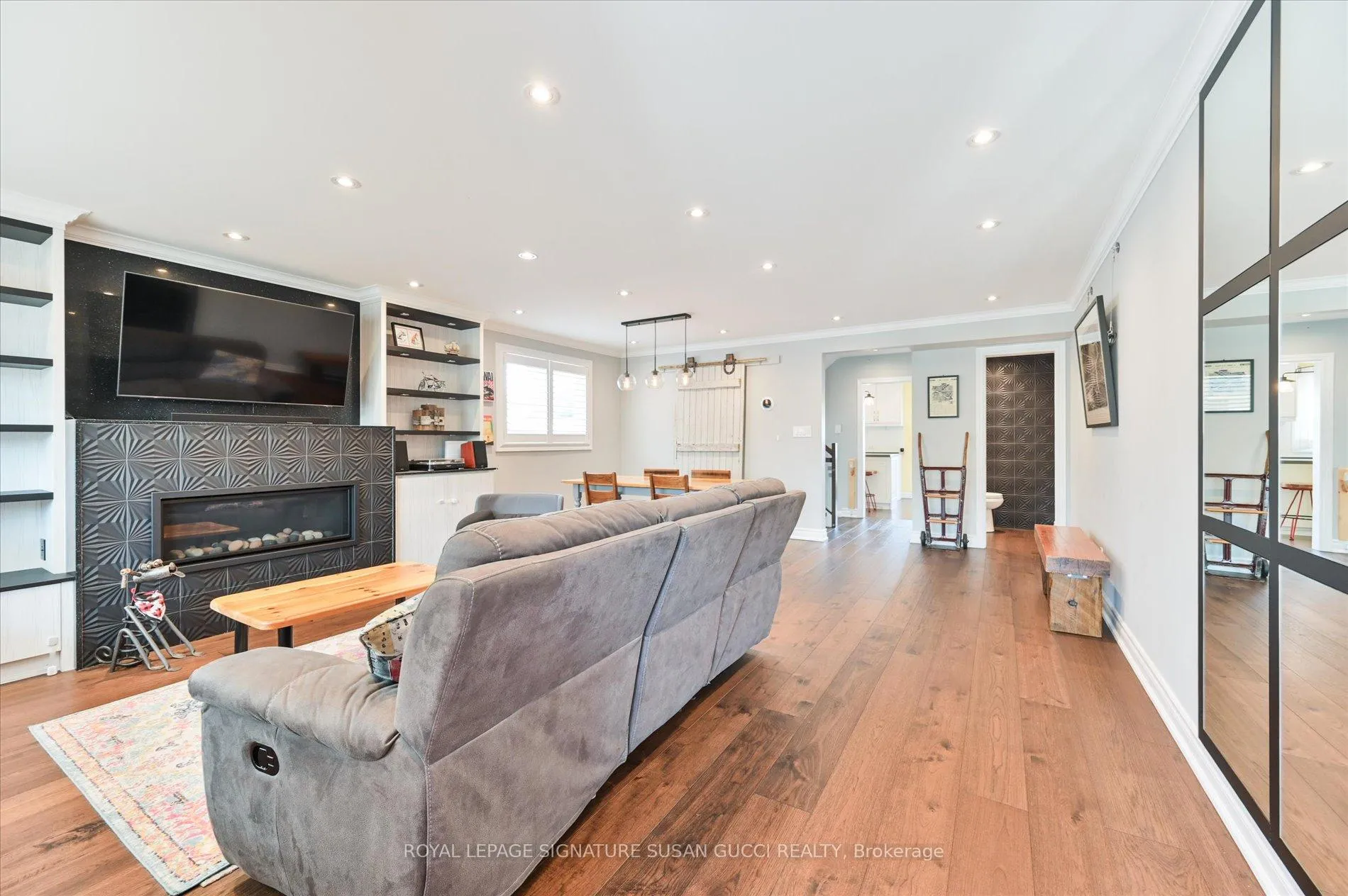 Photo 4 of 86 Barker Avenue, Toronto, Danforth Village-East York — HOMEH