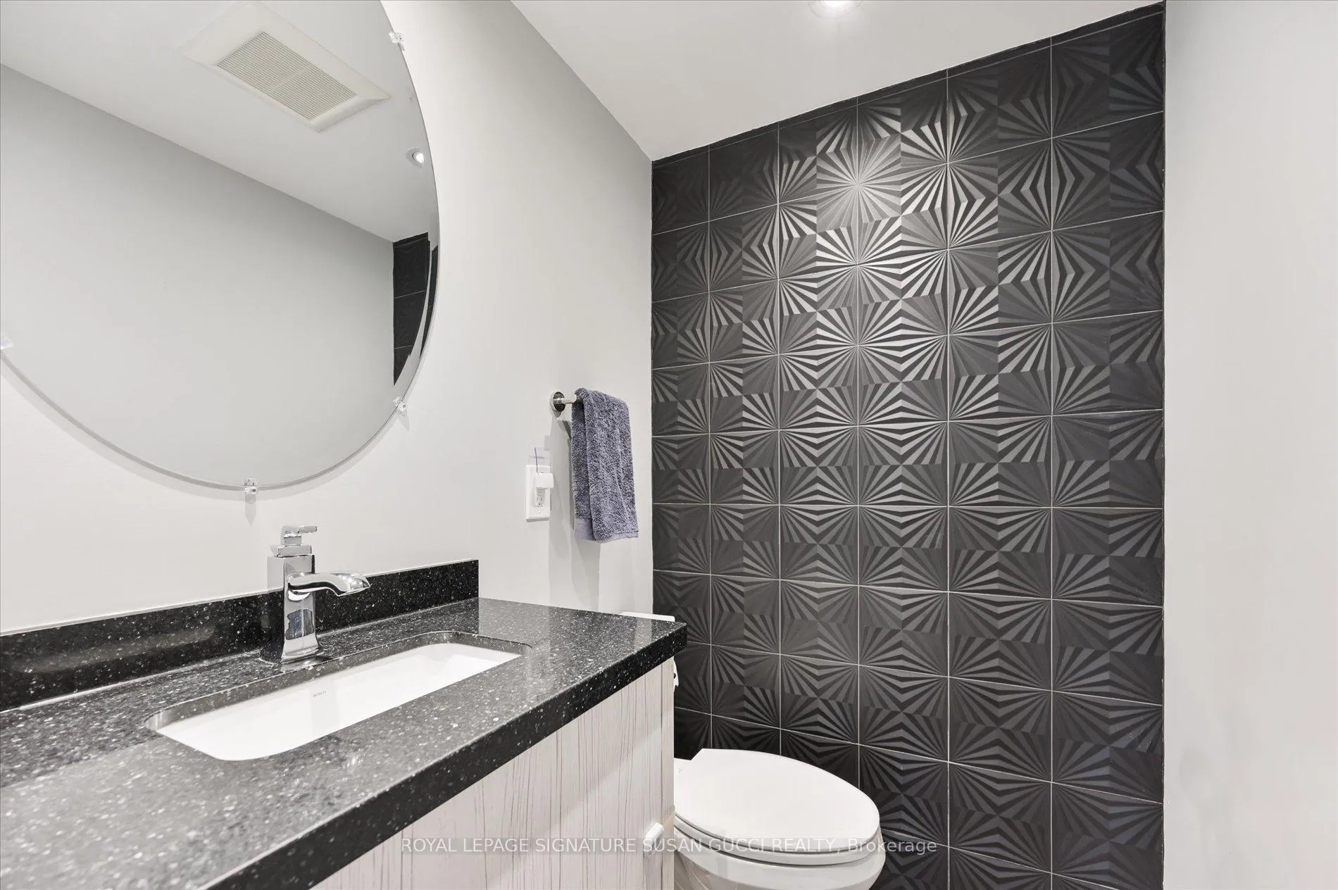 Photo 14 of 86 Barker Avenue, Toronto, Danforth Village-East York — HOMEH