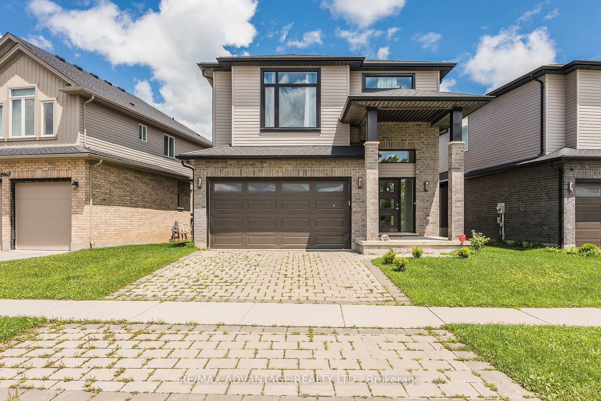 Photo 5 of 2960 Tokala Trail, London, North S — HOMEH