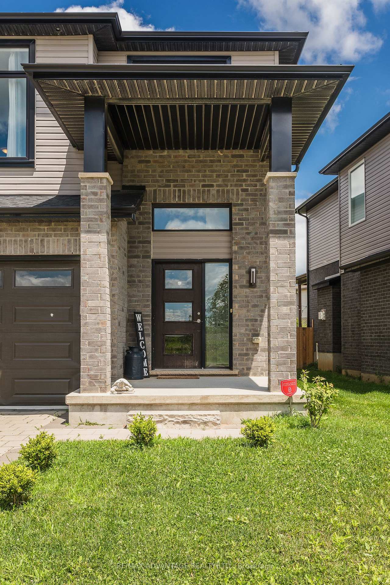 Photo 6 of 2960 Tokala Trail, London, North S — HOMEH