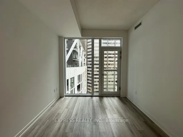 Photo 2 of Unit 1218, 121 St Patrick Street, Toronto, Kensington-Chinatown — HOMEH