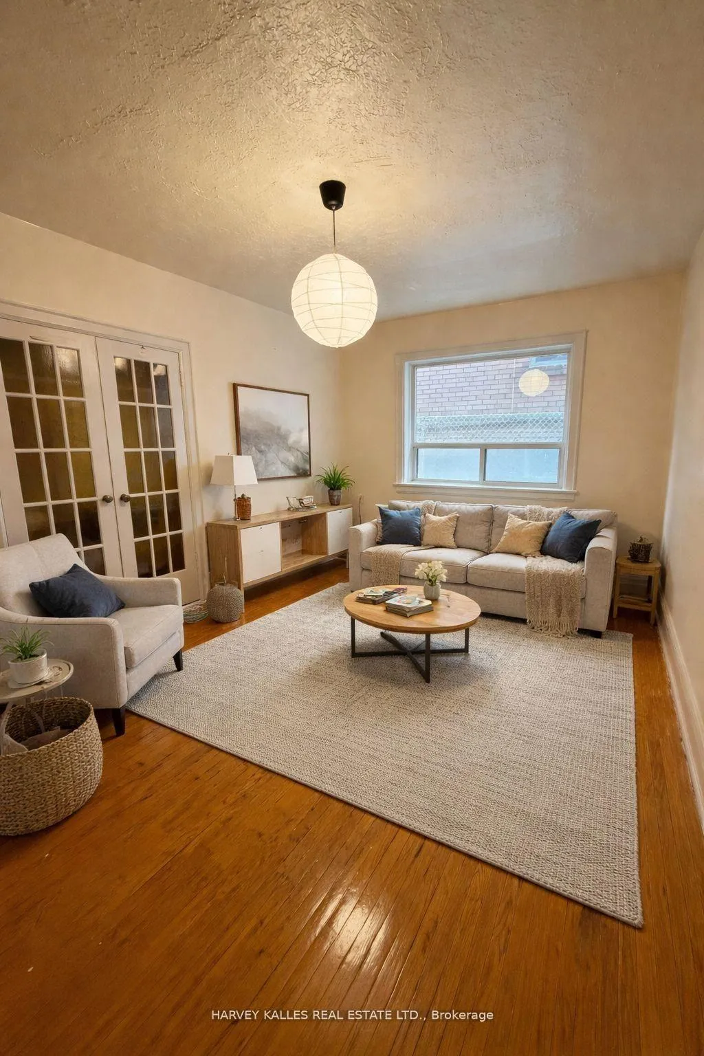 Front of Unit Unit#103, 105 Kenwood Avenue