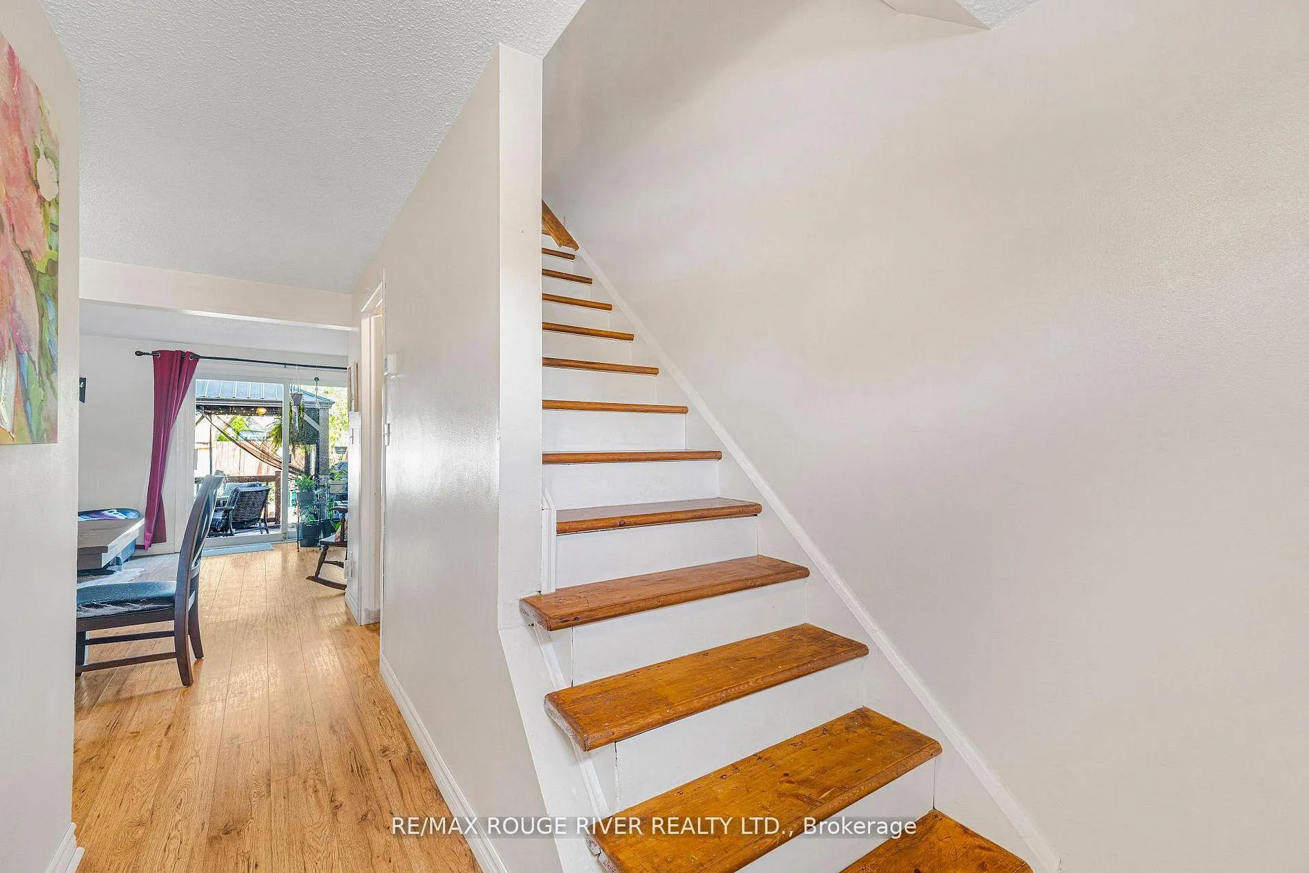 Photo 12 of 3070 Empire Place, Niagara Falls, Church's Lane — HOMEH