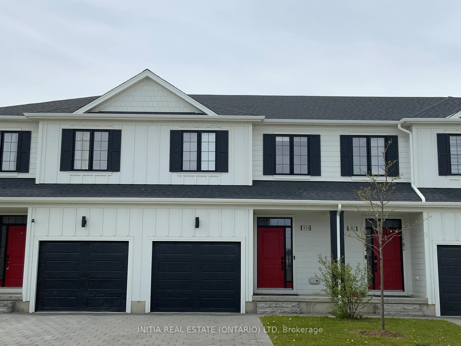 Photo 1 of 1954 Evans Boulevard, London, South U — HOMEH
