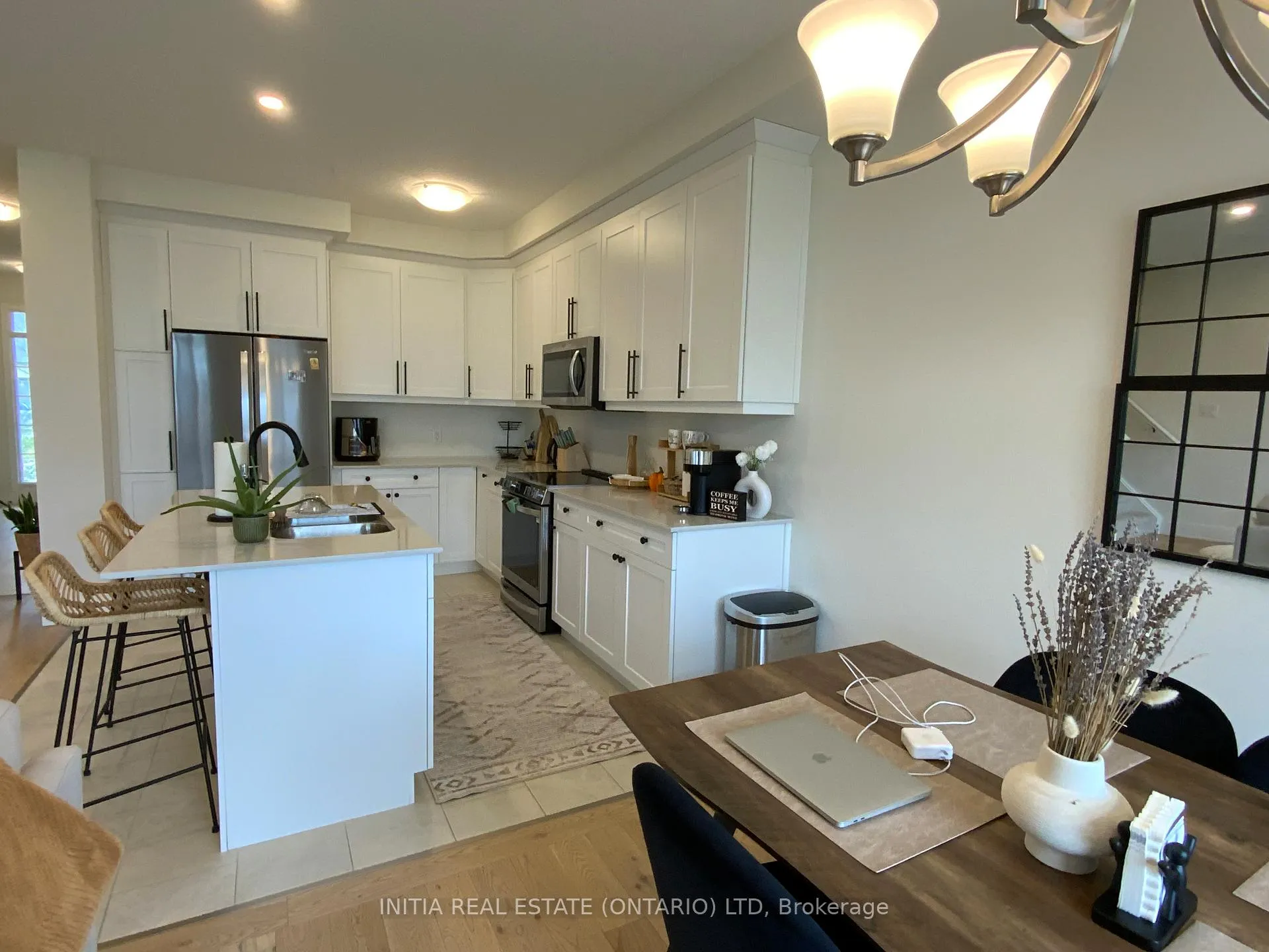 Photo 15 of 1954 Evans Boulevard, London, South U — HOMEH