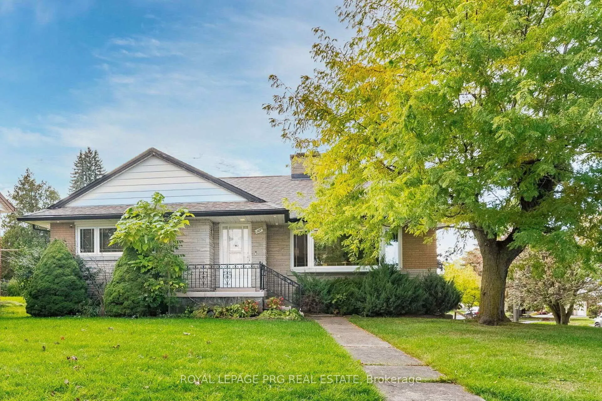 Photo 2 of 107 Weber Street S, Waterloo, Uptown Waterloo — HOMEH