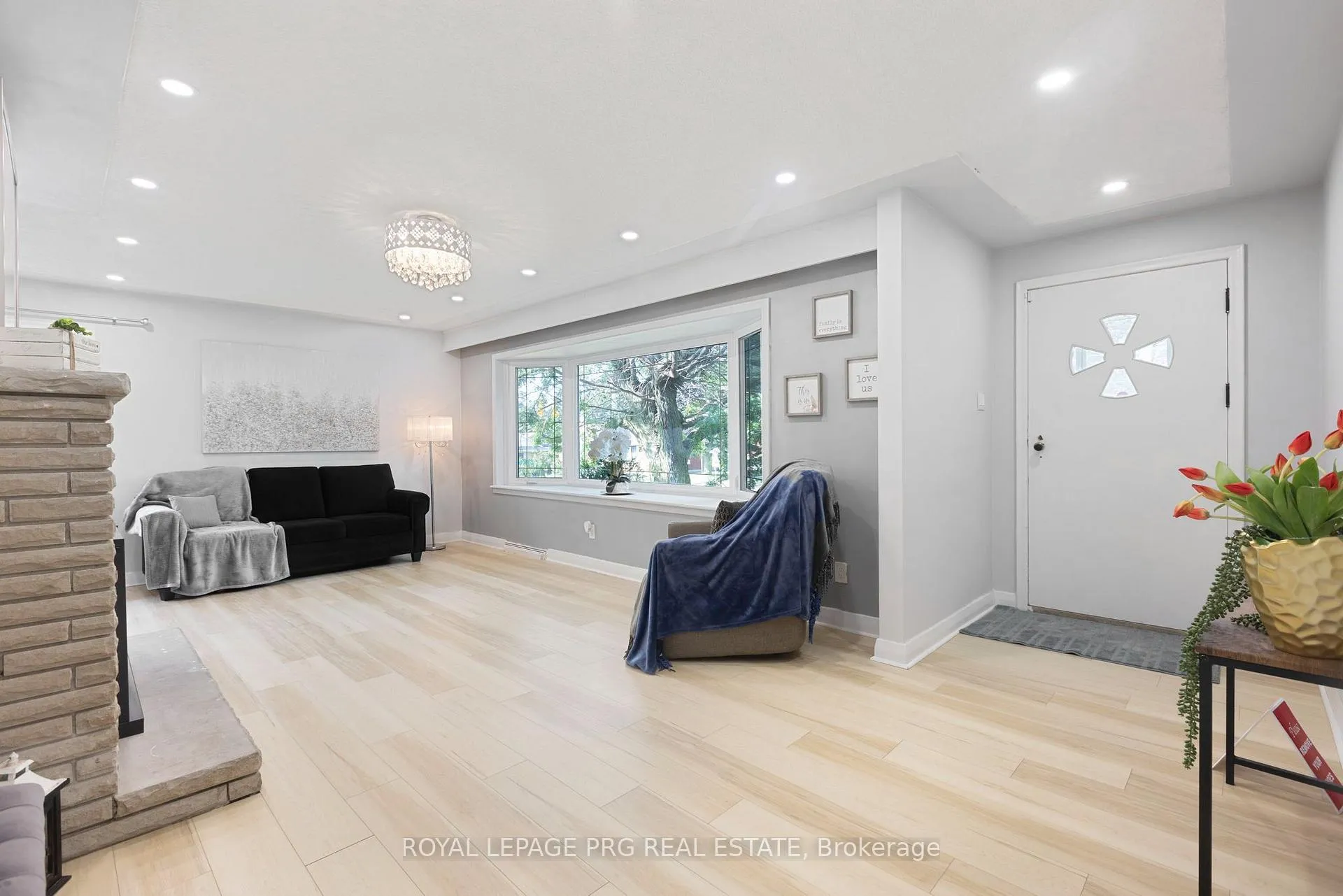 Photo 4 of 107 Weber Street S, Waterloo, Uptown Waterloo — HOMEH