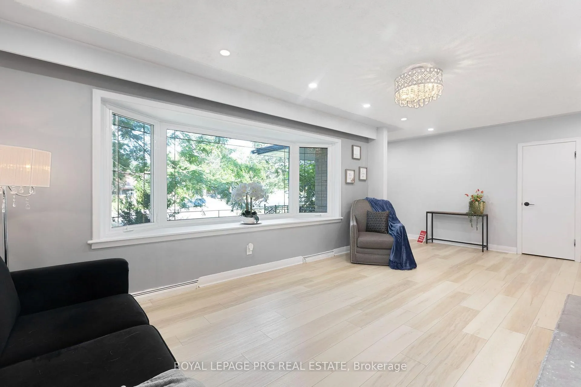 Photo 5 of 107 Weber Street S, Waterloo, Uptown Waterloo — HOMEH