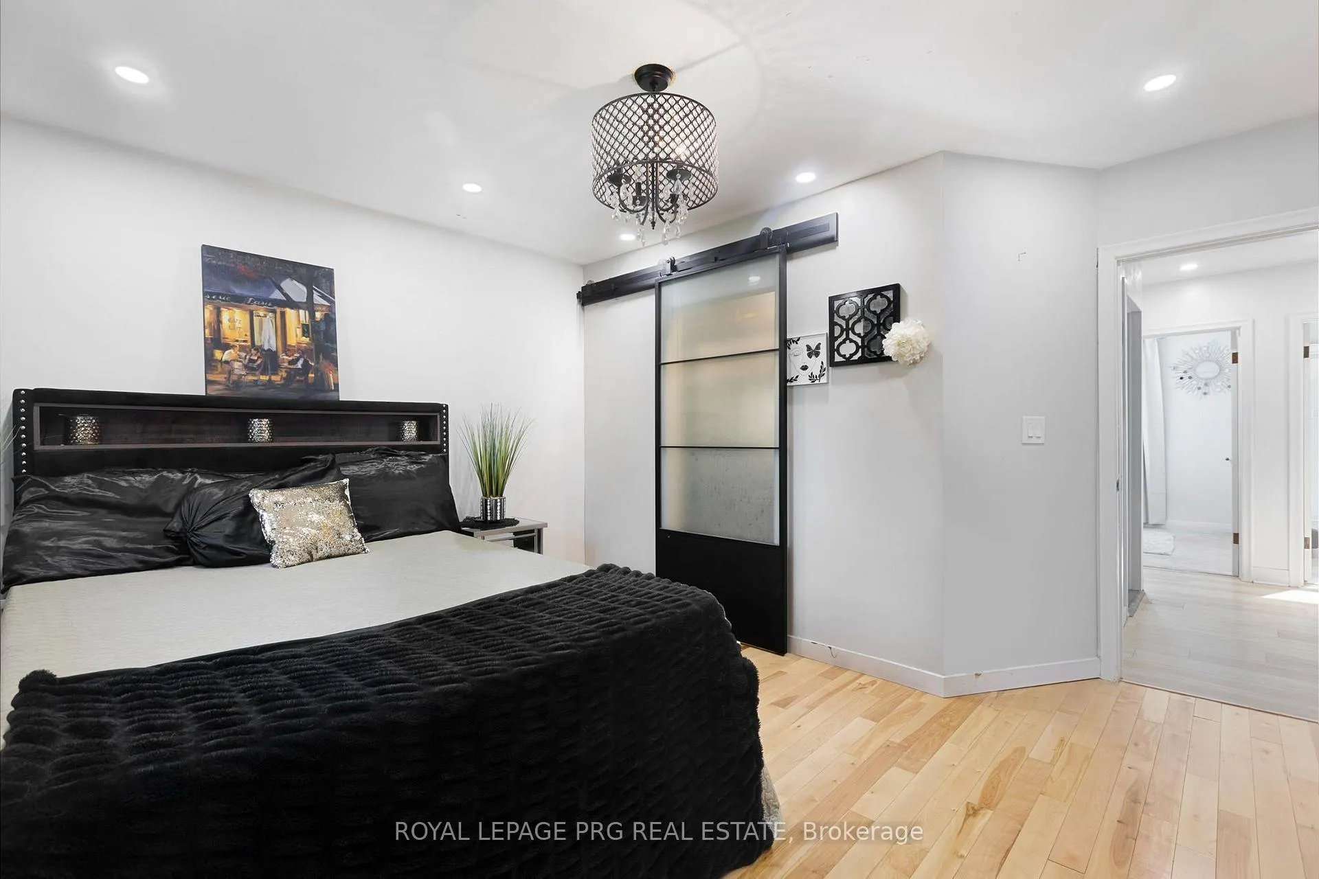 Photo 12 of 107 Weber Street S, Waterloo, Uptown Waterloo — HOMEH