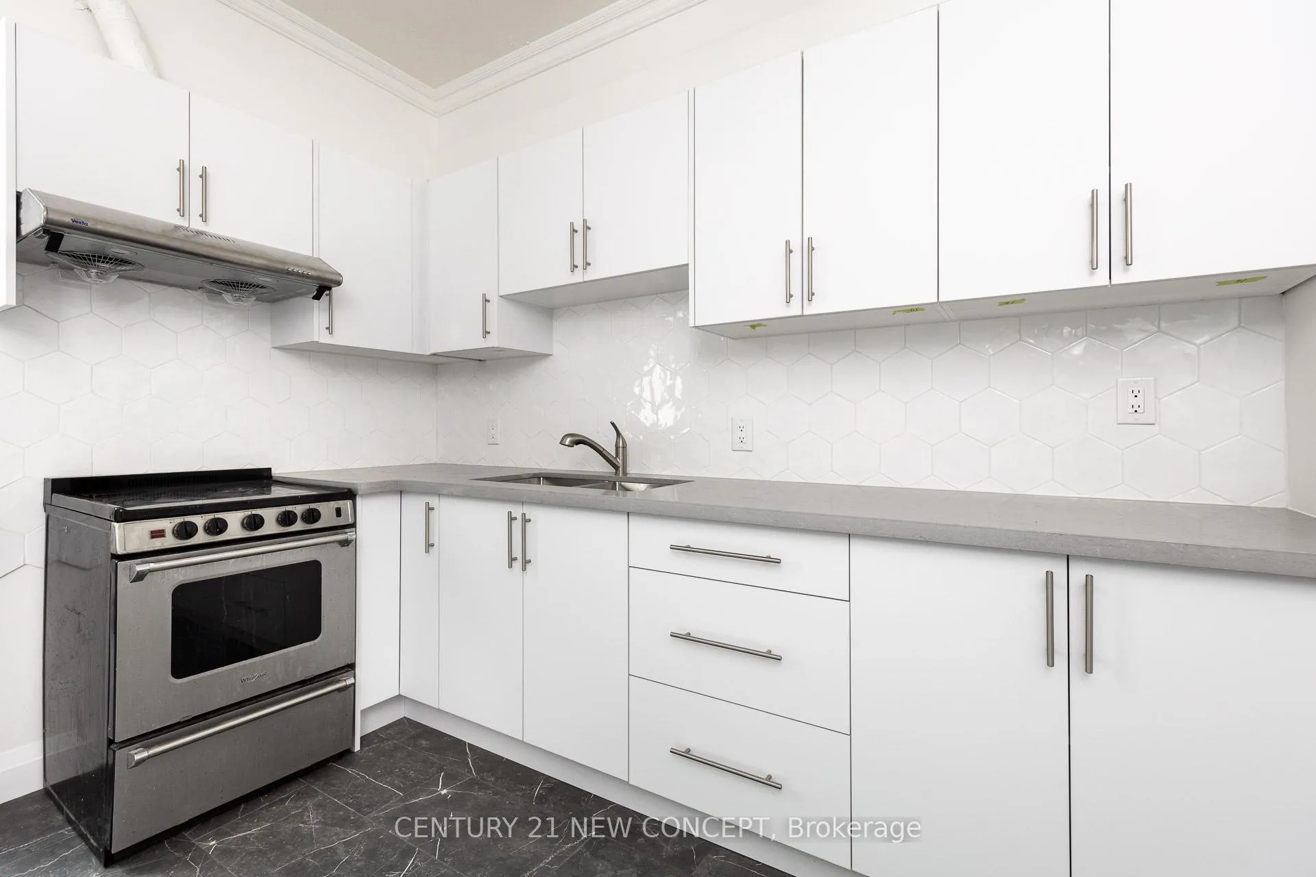 Photo 13 of Unit 2nd Floor, 295 Queen Street E, Toronto, Moss Park — HOMEH